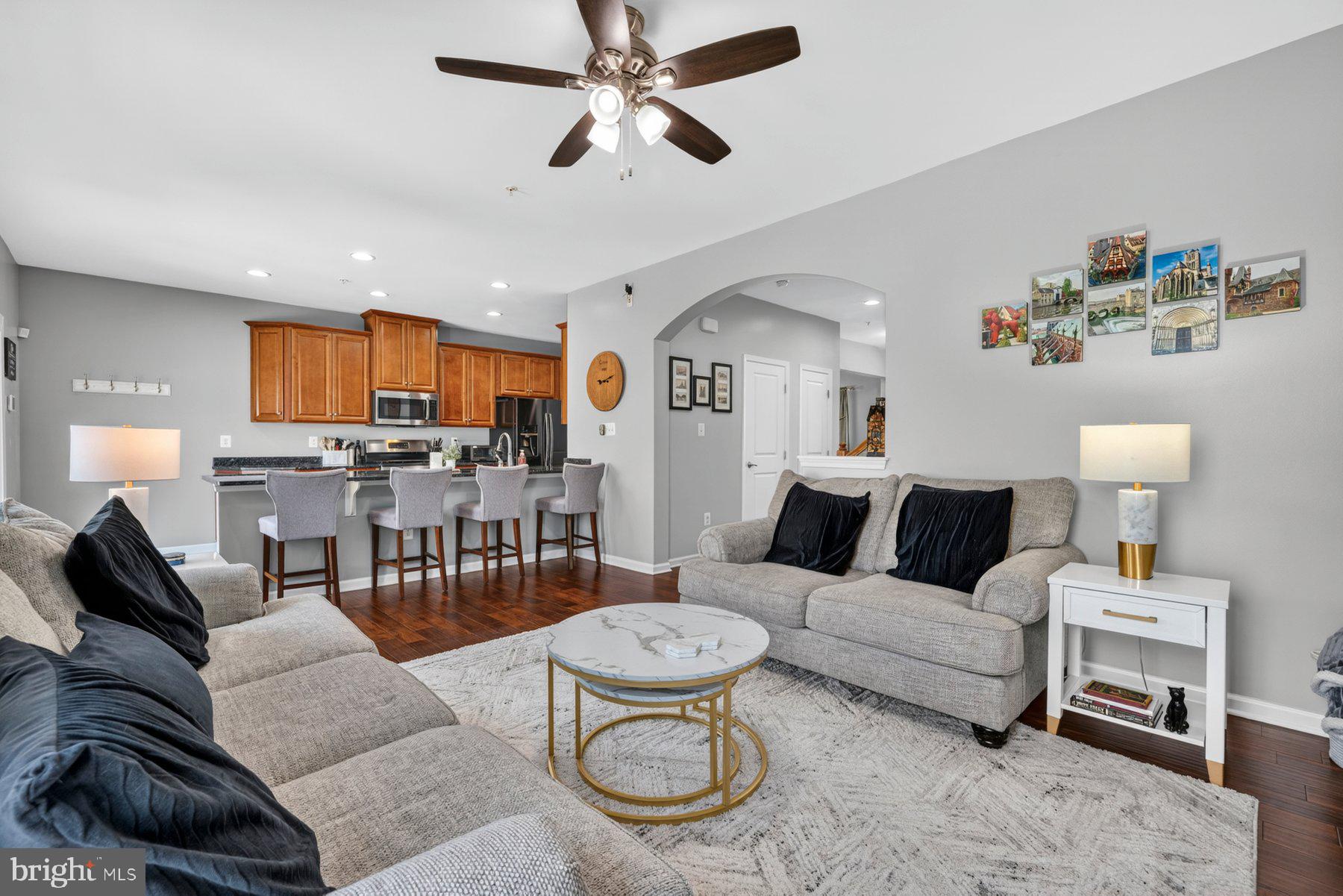 WOODBOURNE MANOR - Residential
