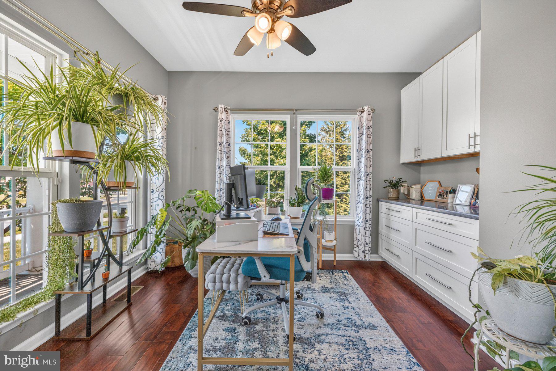 WOODBOURNE MANOR - Residential