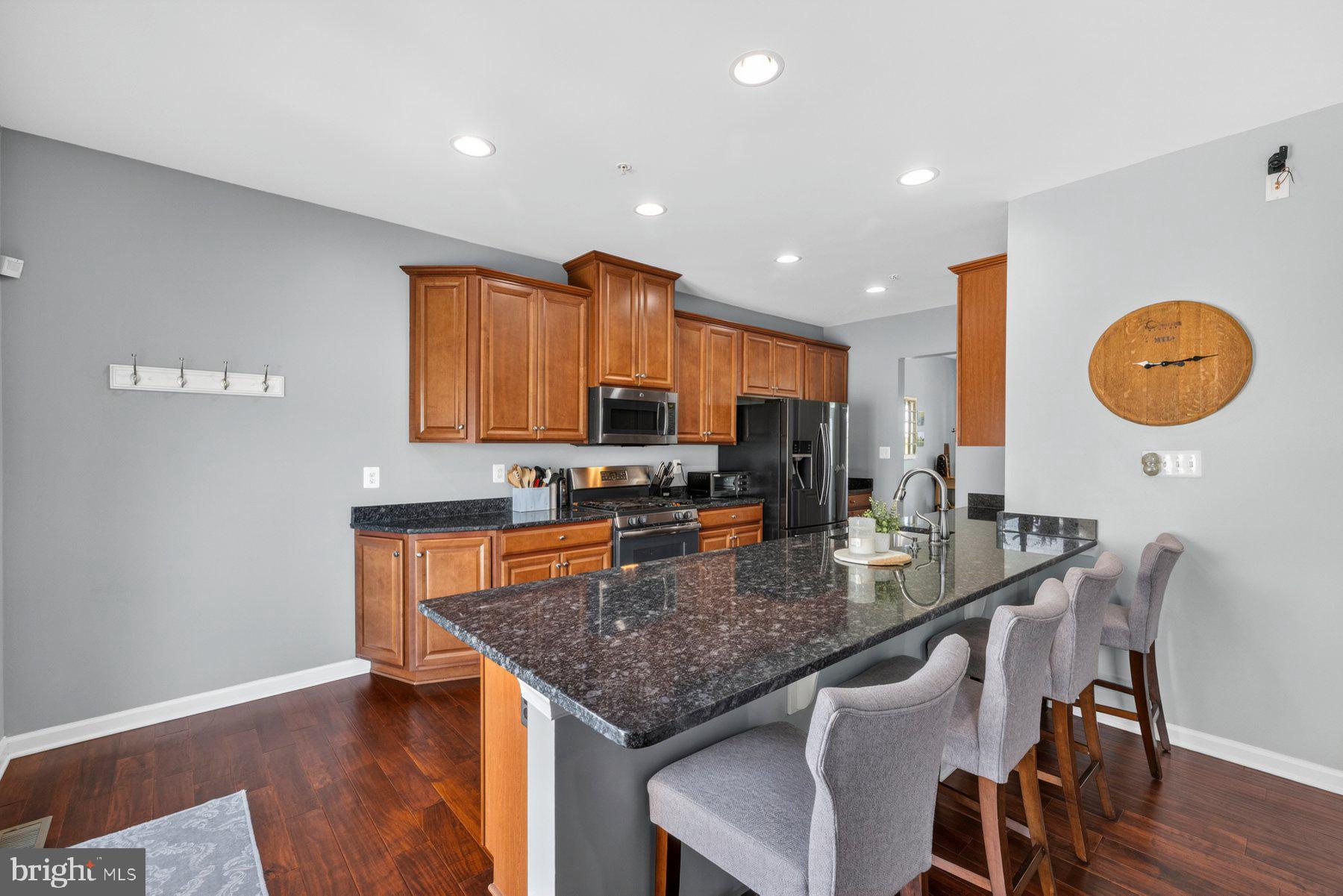 WOODBOURNE MANOR - Residential