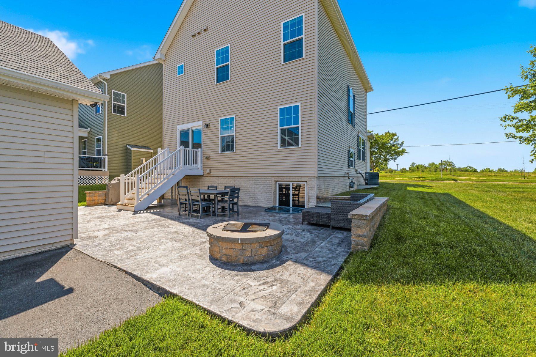 WOODBOURNE MANOR - Residential