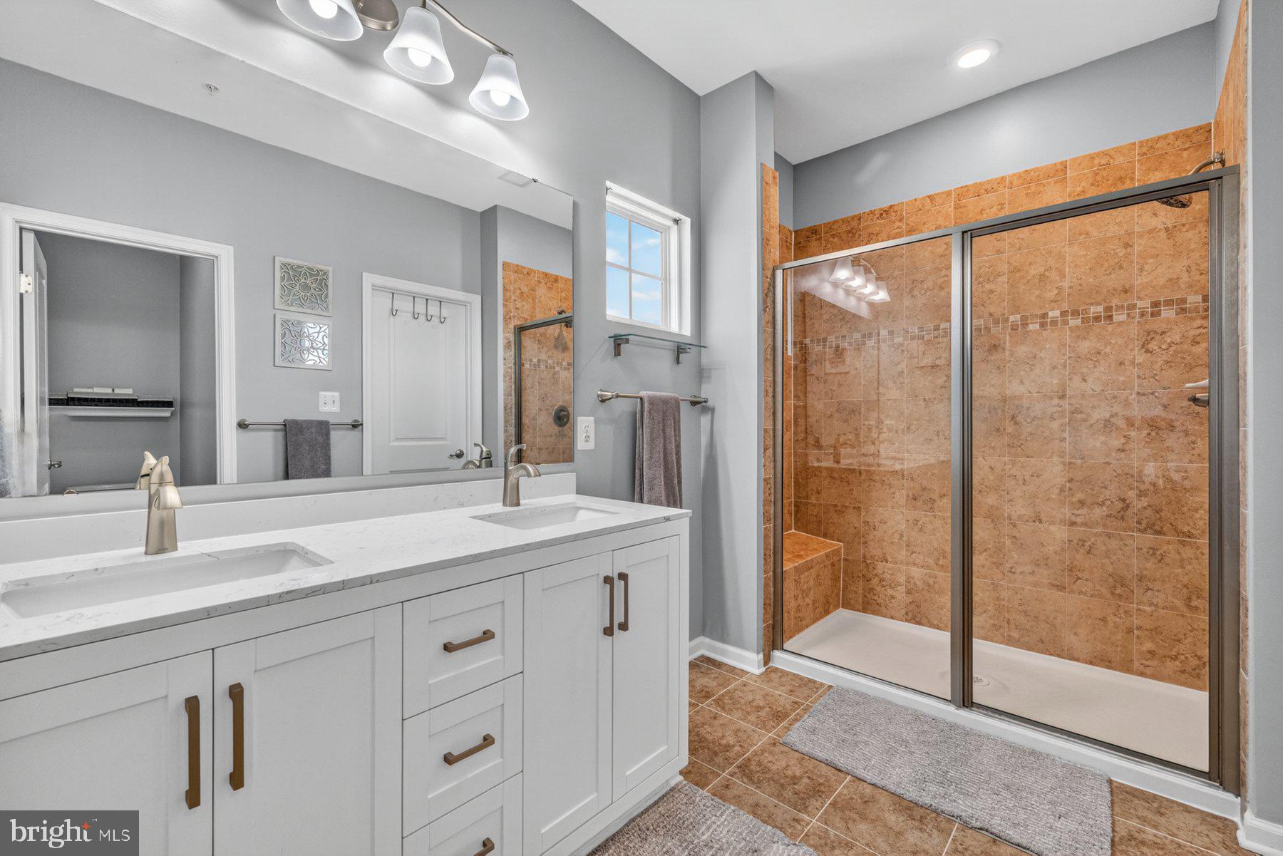 WOODBOURNE MANOR - Residential