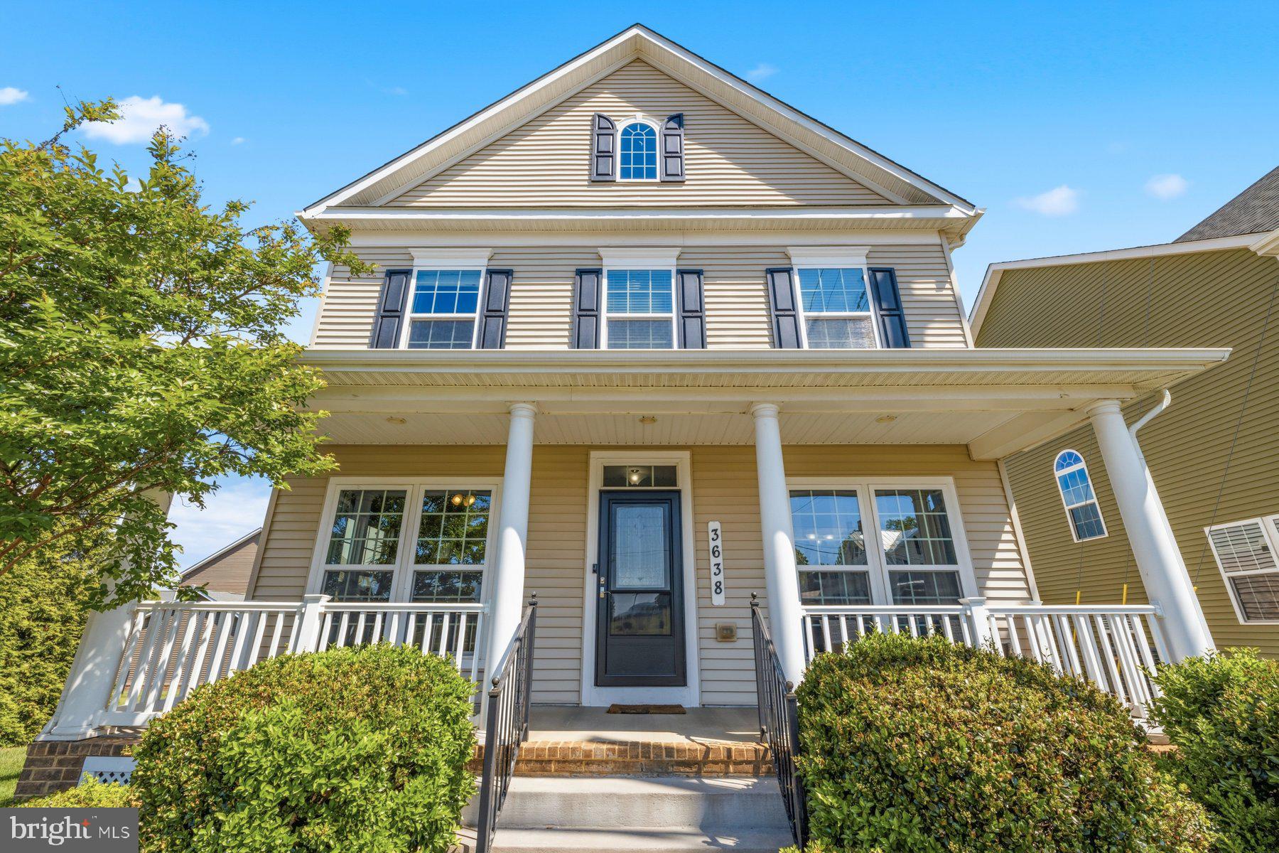 WOODBOURNE MANOR - Residential