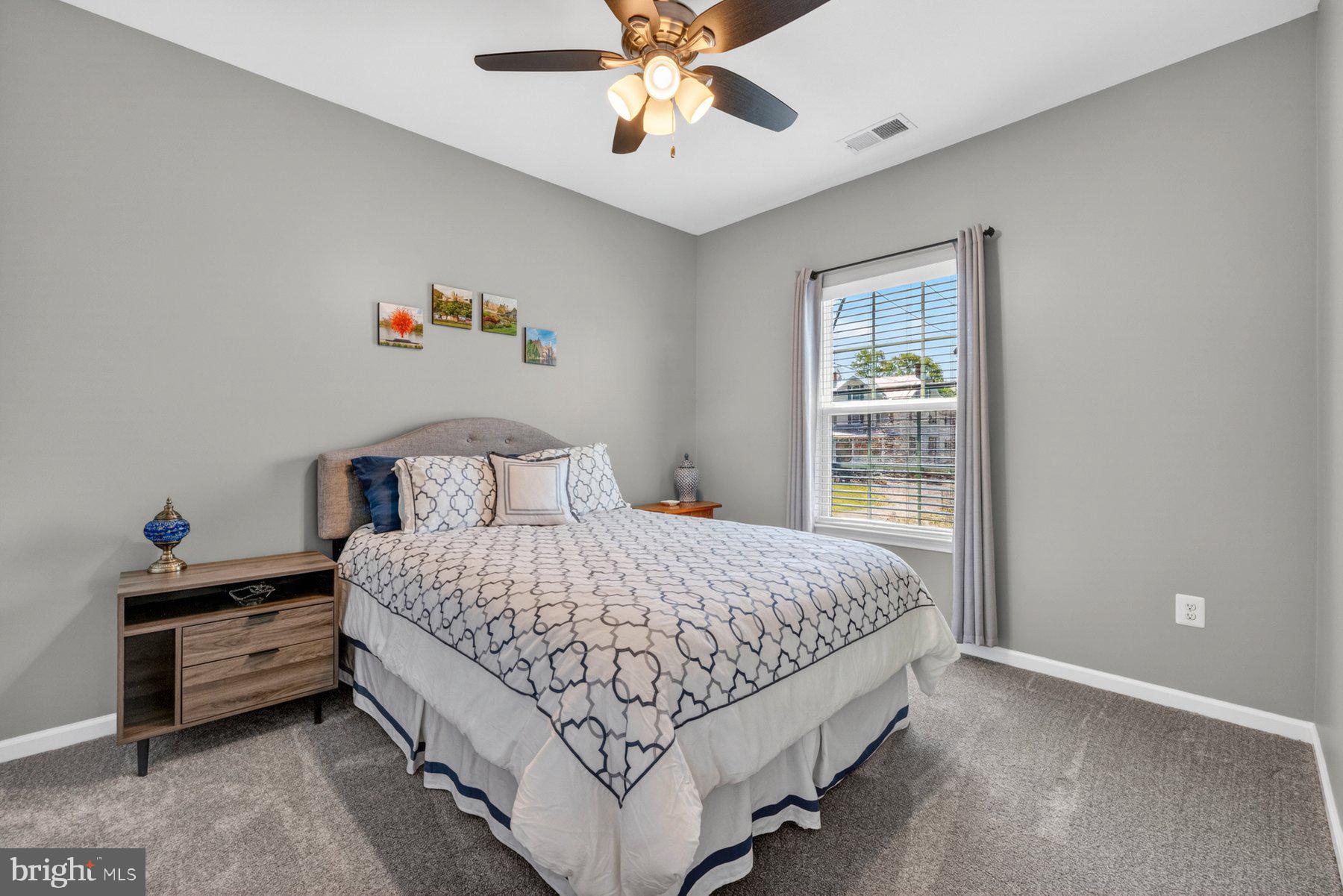 WOODBOURNE MANOR - Residential