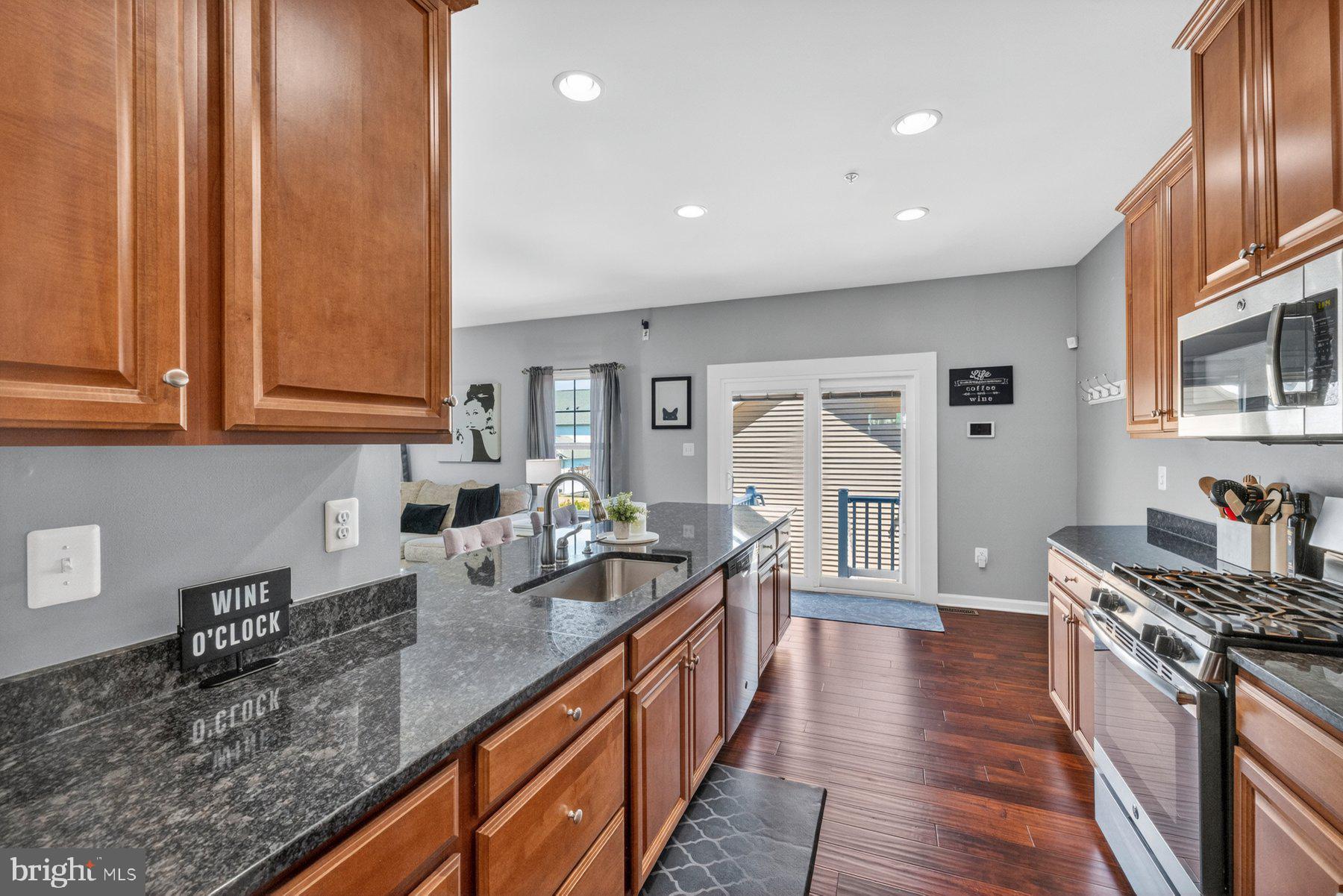 WOODBOURNE MANOR - Residential