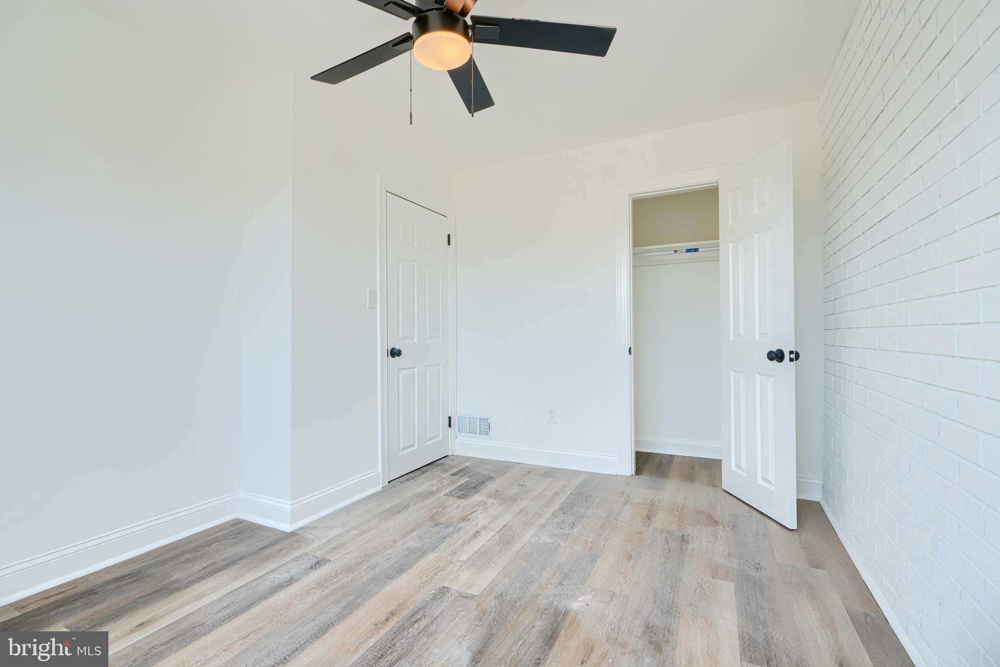 HAWTHORNE - Residential Lease