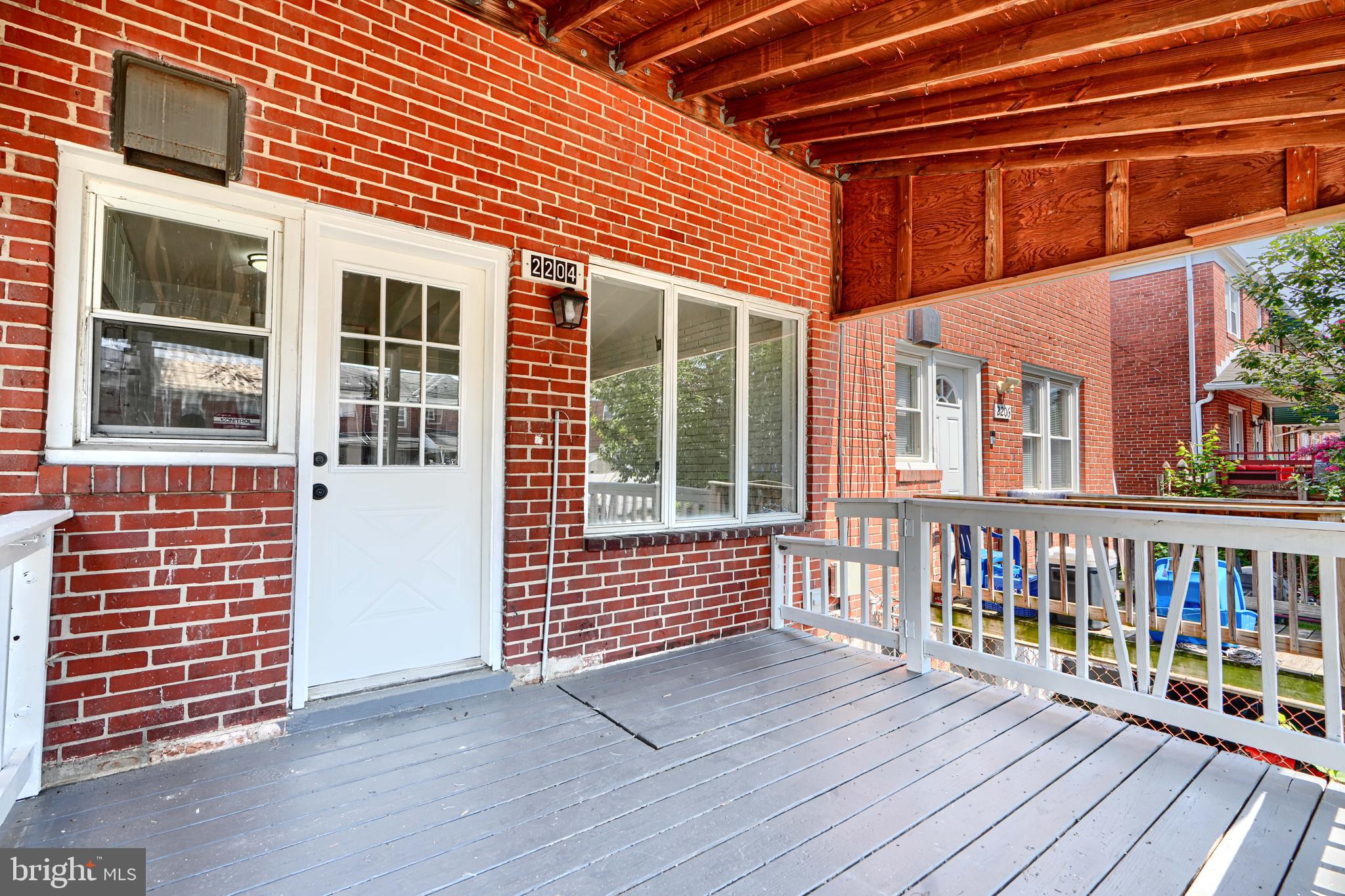 HAWTHORNE - Residential Lease