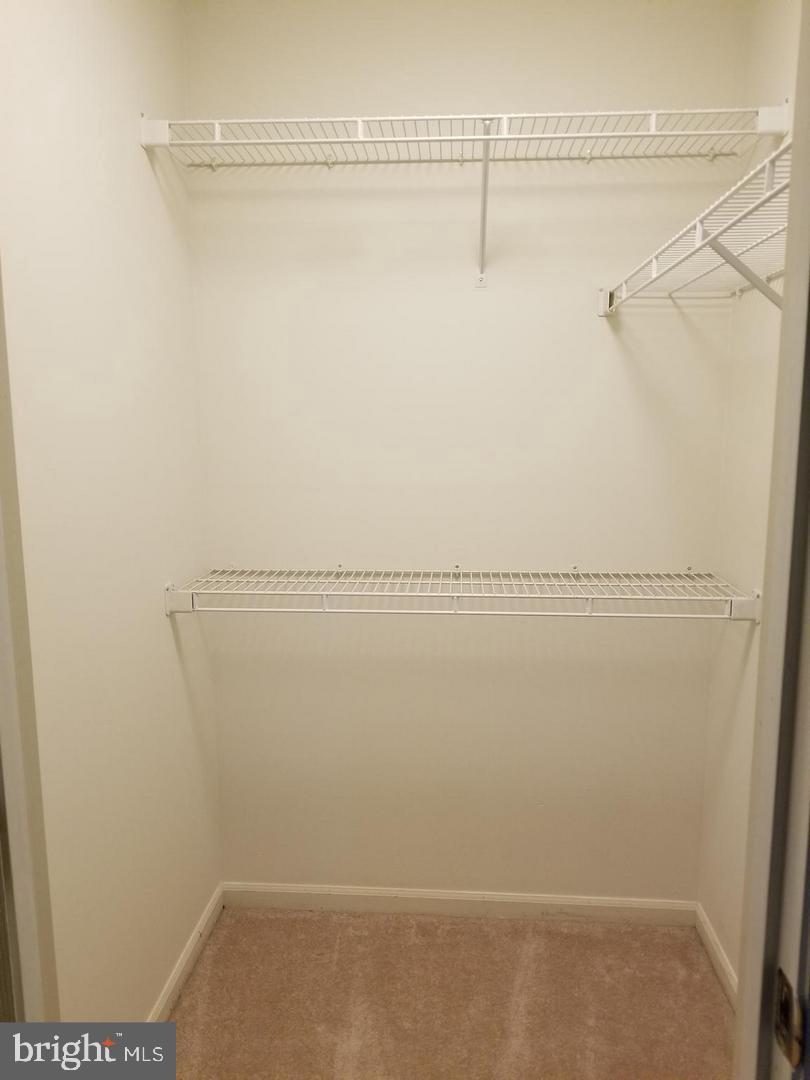 SENECA KNOLLS CODM - Residential Lease