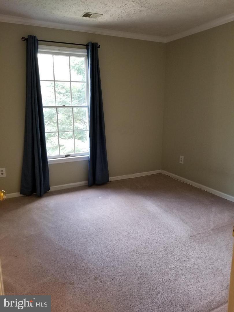 SENECA KNOLLS CODM - Residential Lease