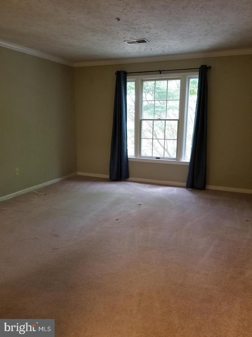 SENECA KNOLLS CODM - Residential Lease