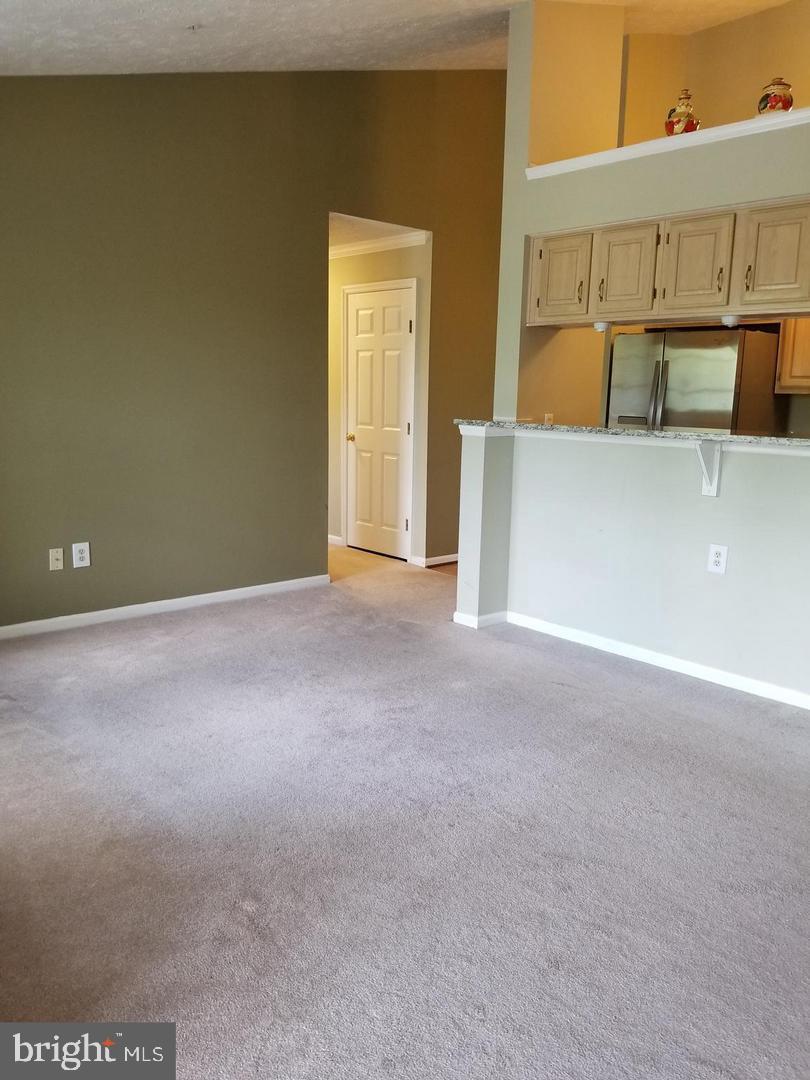 SENECA KNOLLS CODM - Residential Lease