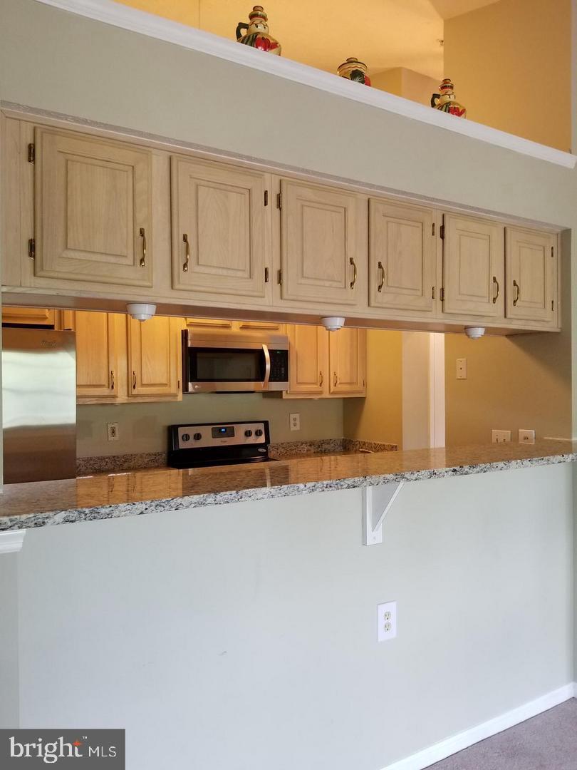 SENECA KNOLLS CODM - Residential Lease