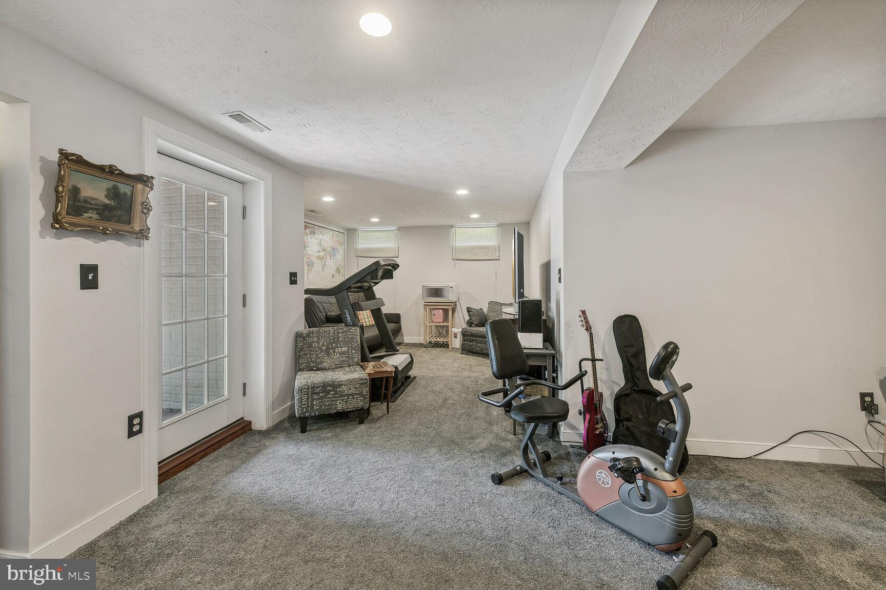 WAVERLY WOODS - Residential