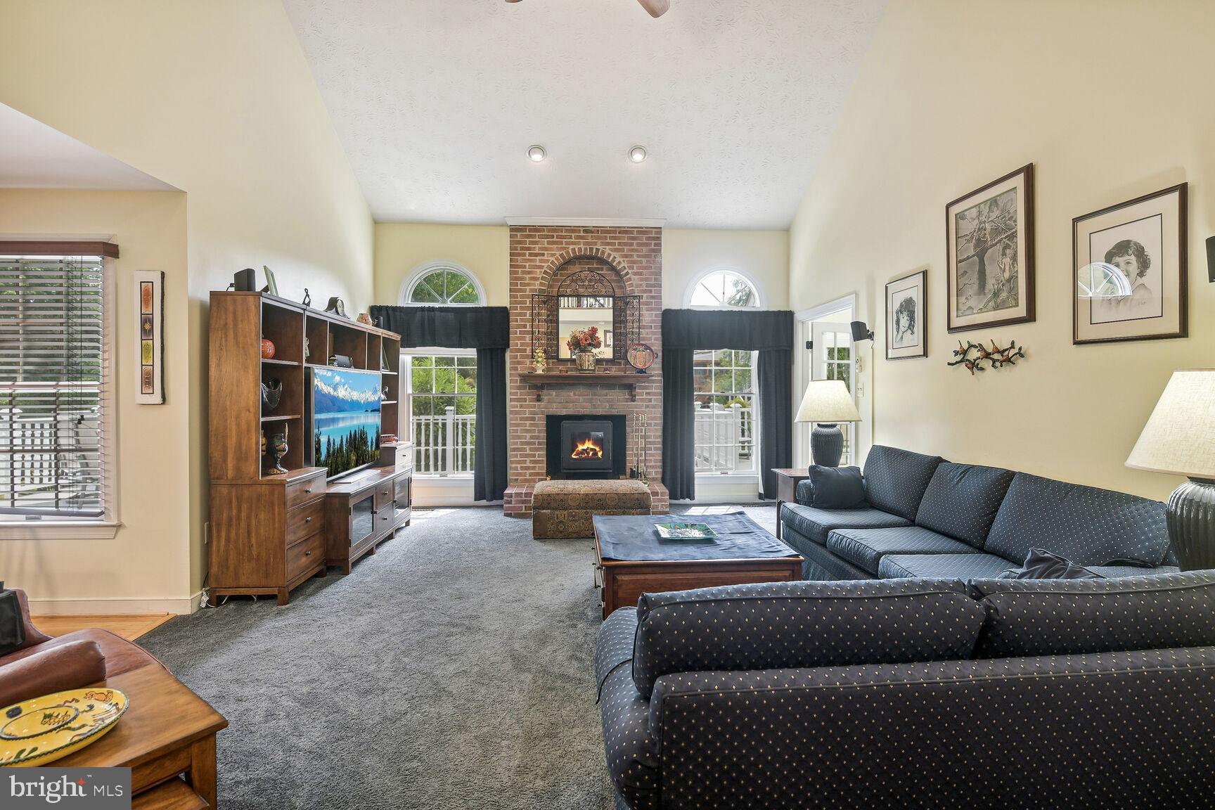 WAVERLY WOODS - Residential