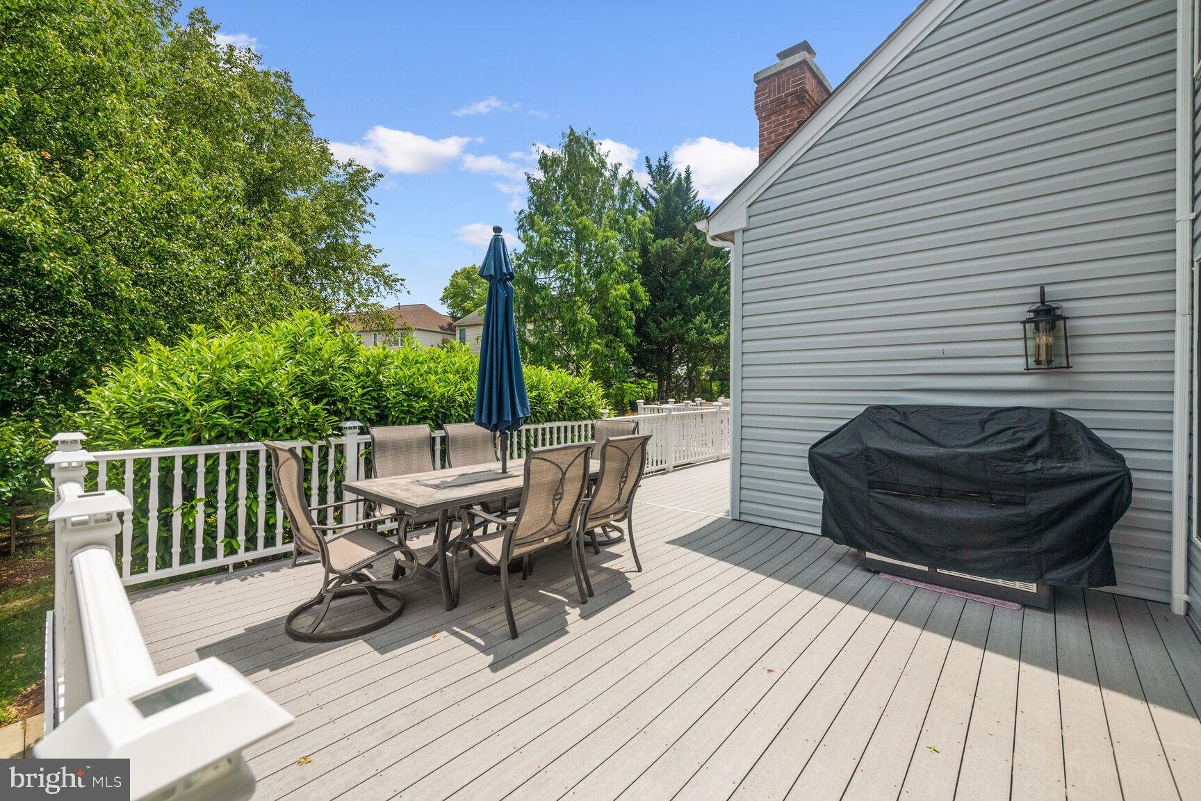 WAVERLY WOODS - Residential