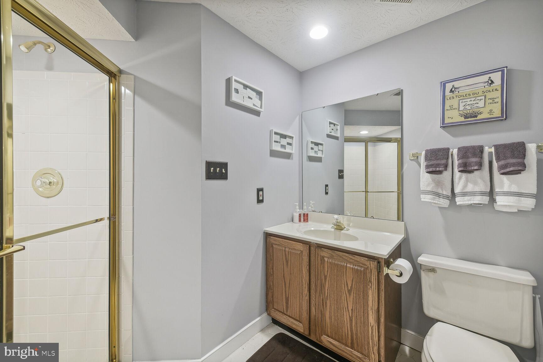 WAVERLY WOODS - Residential