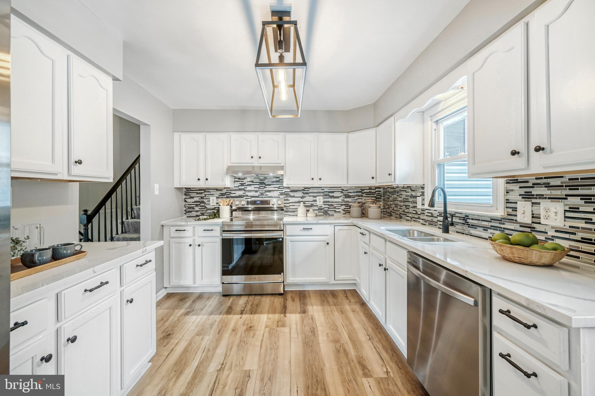 VALLEY VISTA - Residential