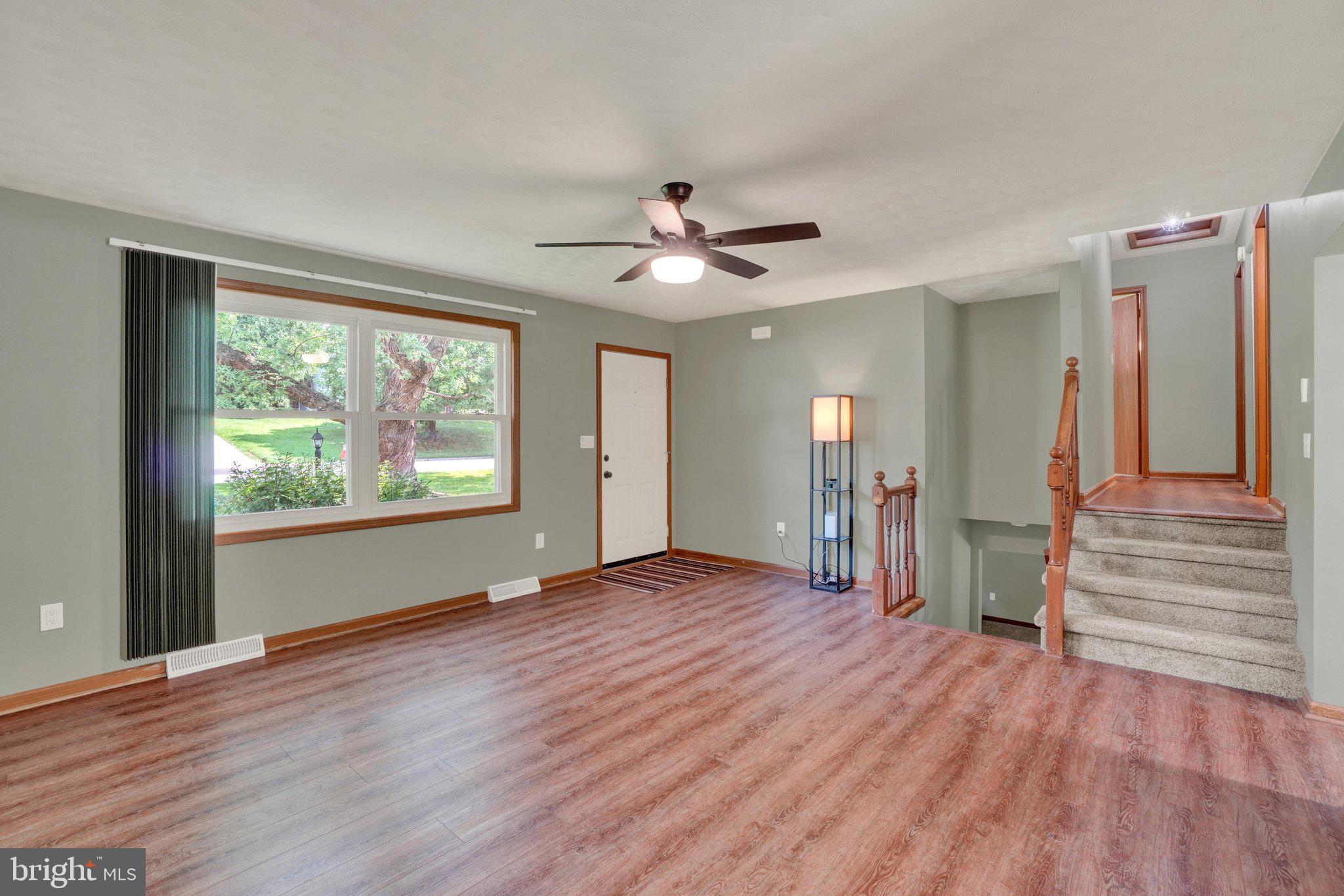 15 LOOP DRIVE