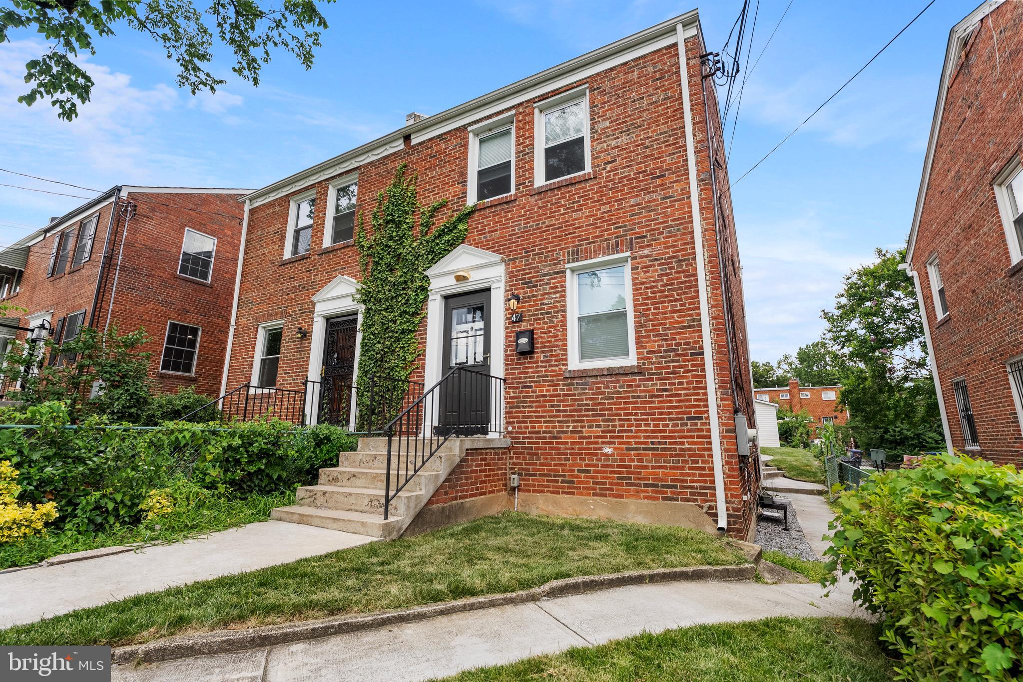 47 UNDERWOOD PLACE NW