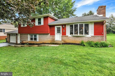 Photo of 980 Boyce Avenue, LANCASTER, PA 17601 (MLS # PALA2074086)