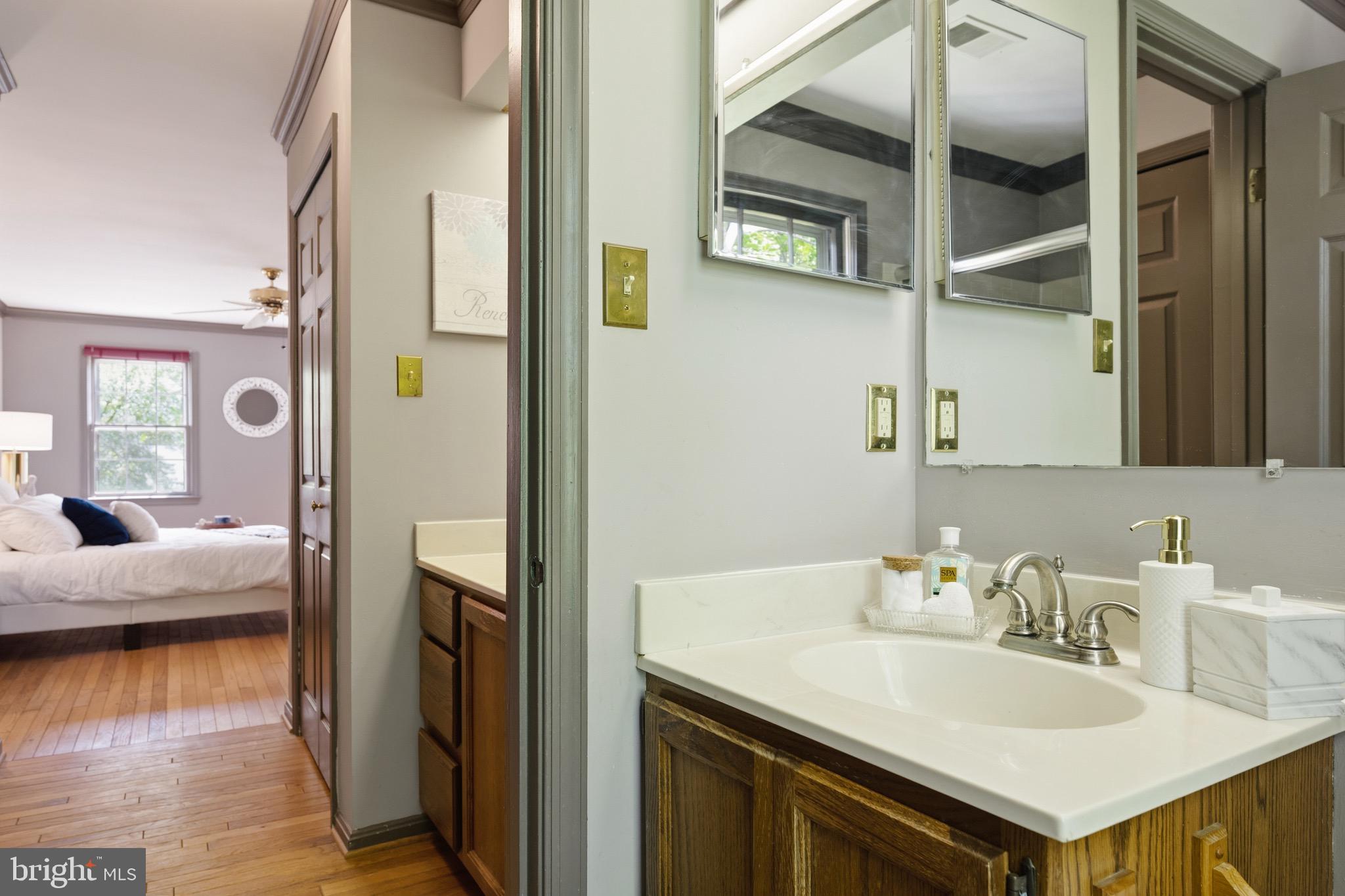 HUNTER VILLAGE - Residential