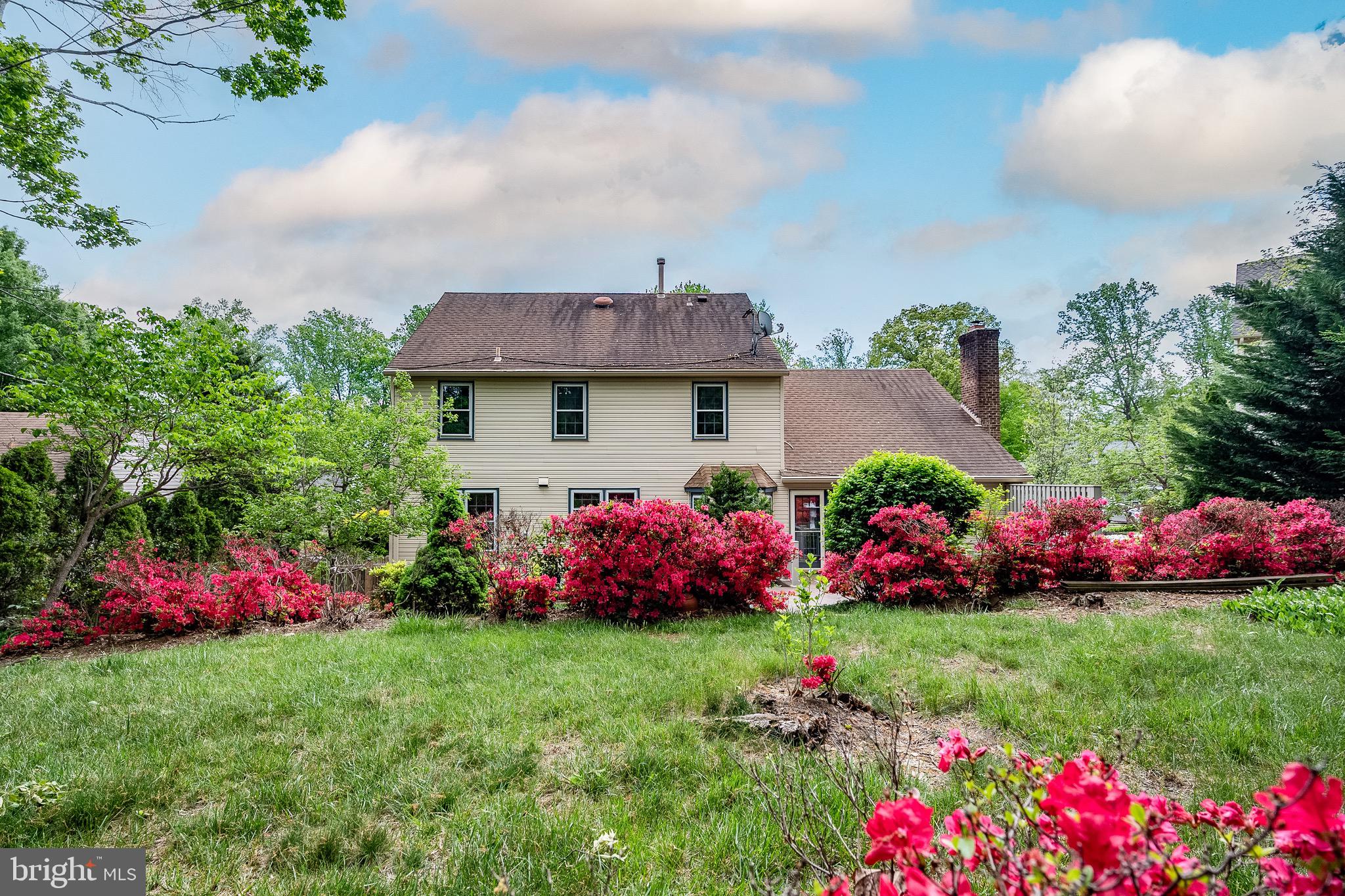 HUNTER VILLAGE - Residential