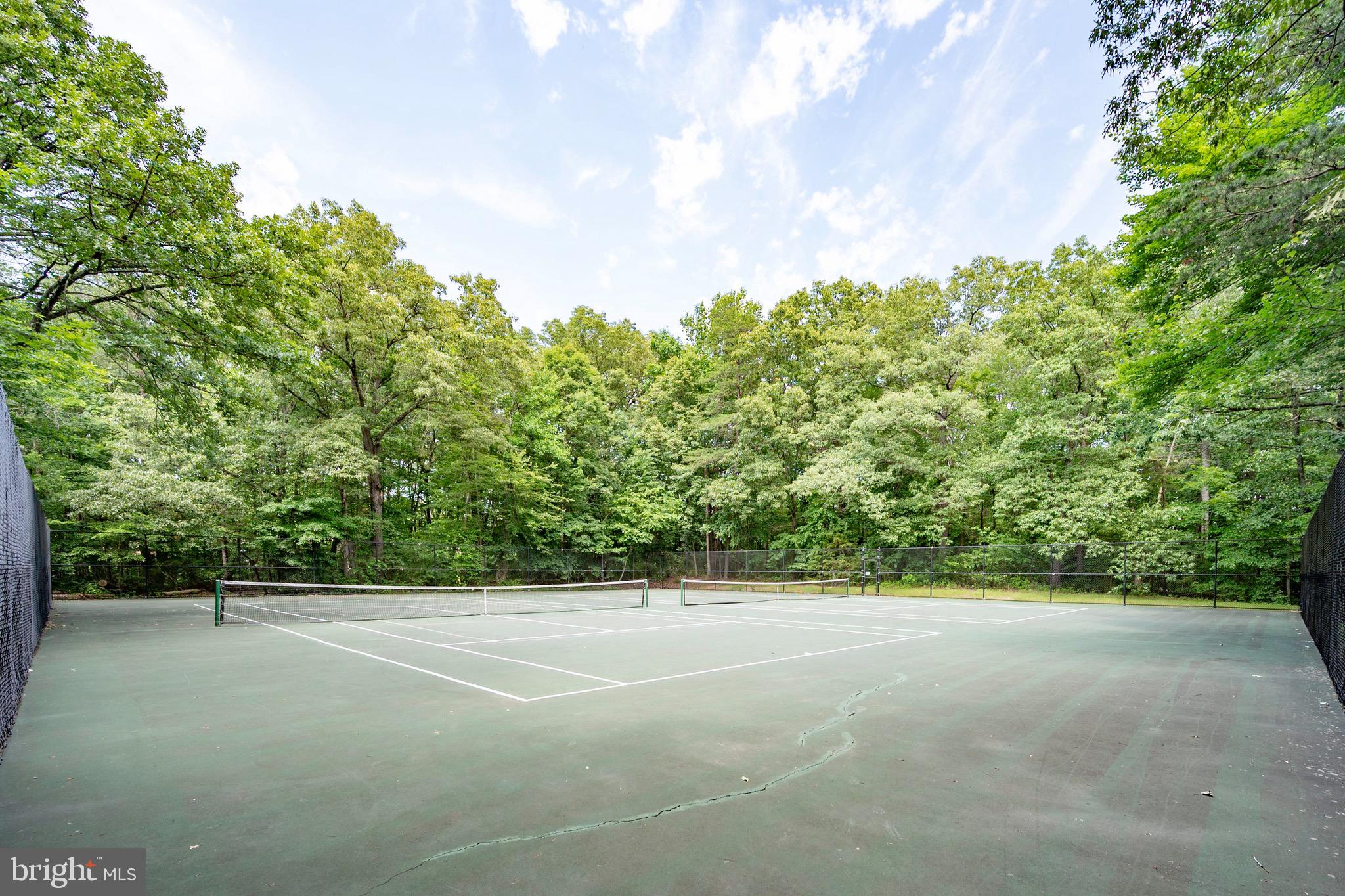 HUNTER VILLAGE - Residential