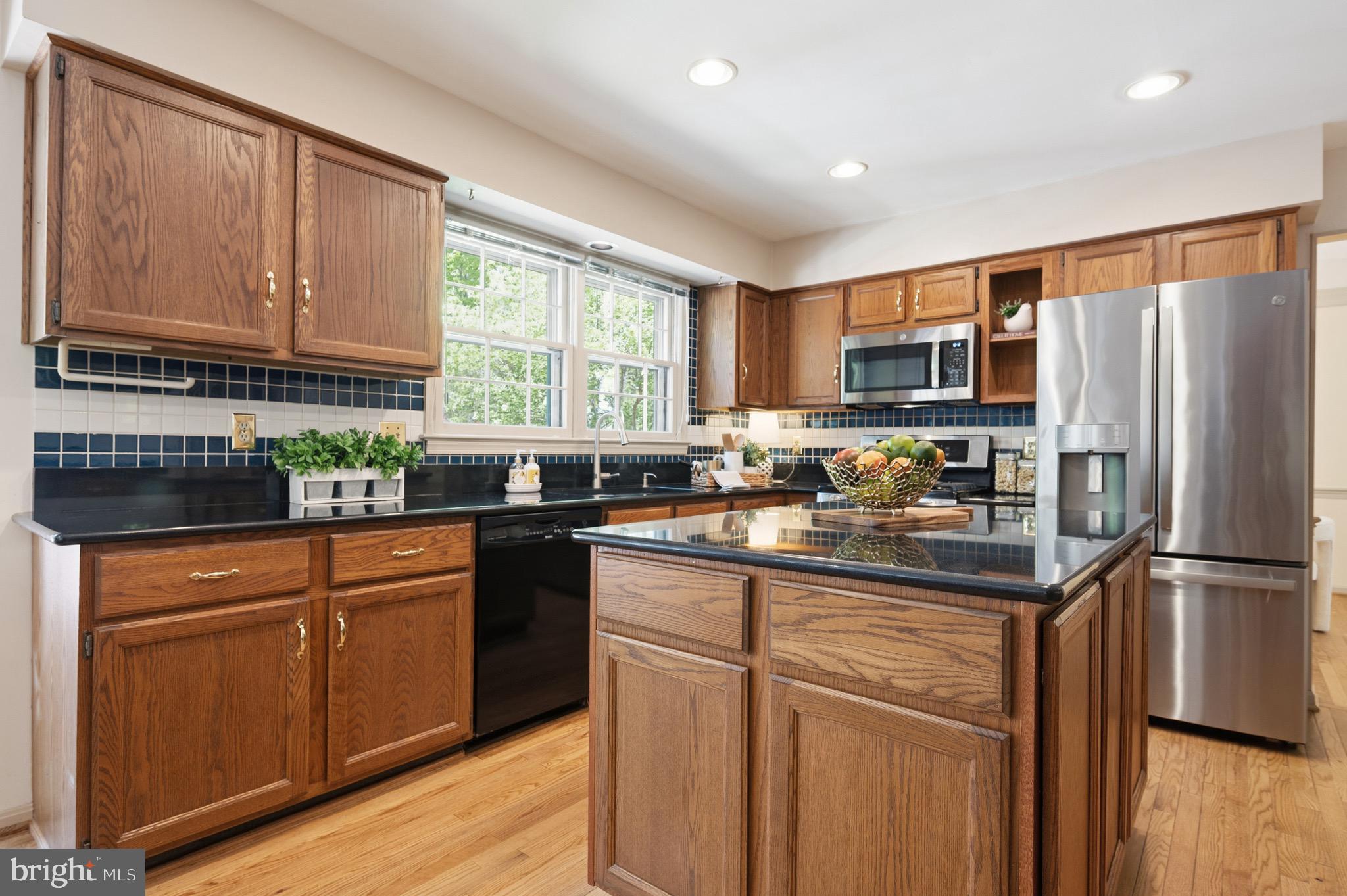 HUNTER VILLAGE - Residential