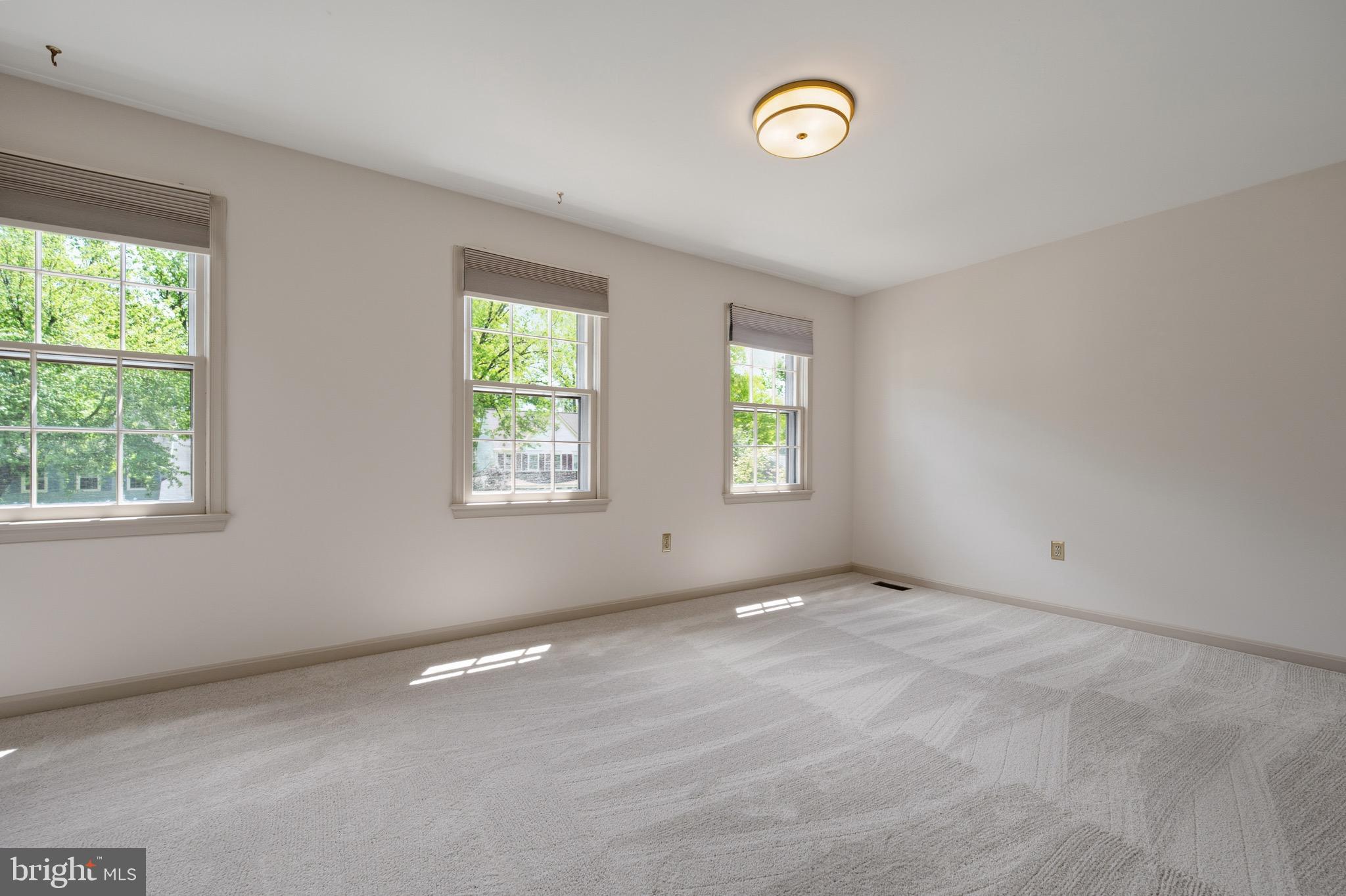 HUNTER VILLAGE - Residential