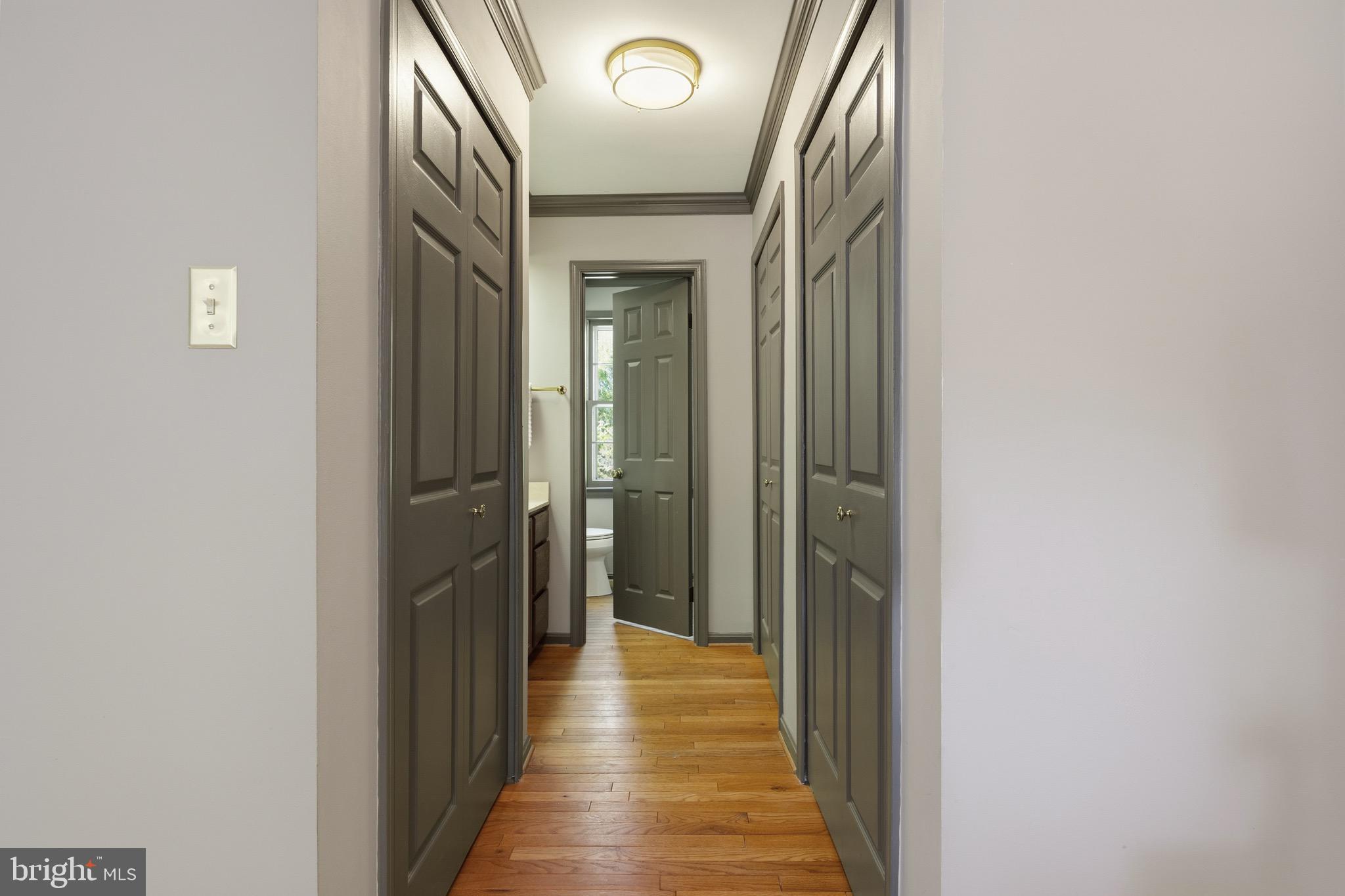 HUNTER VILLAGE - Residential