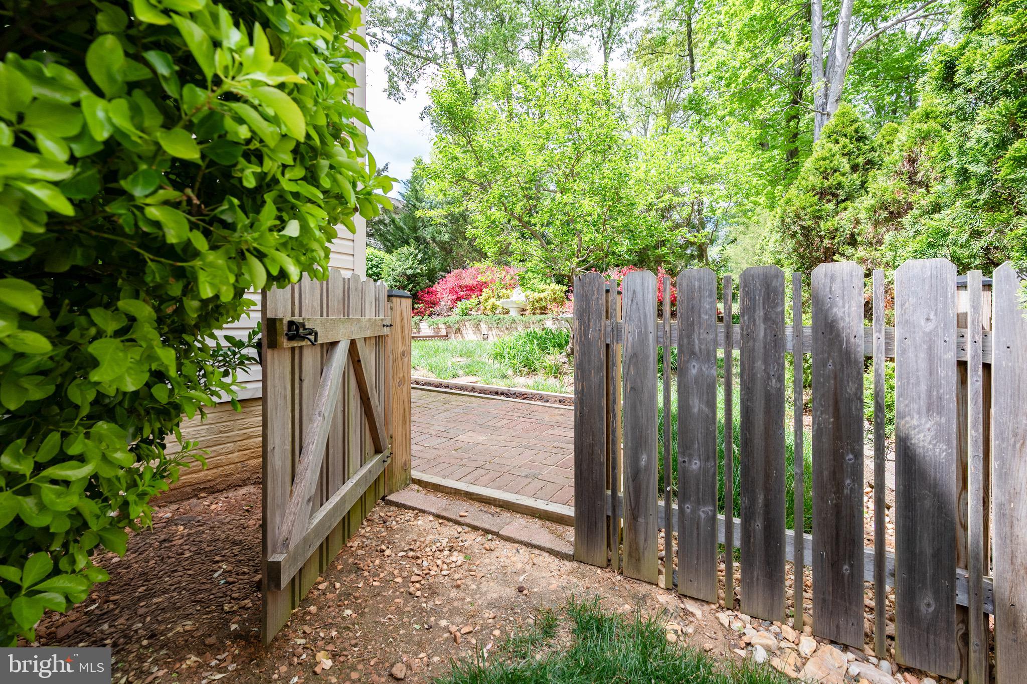 HUNTER VILLAGE - Residential