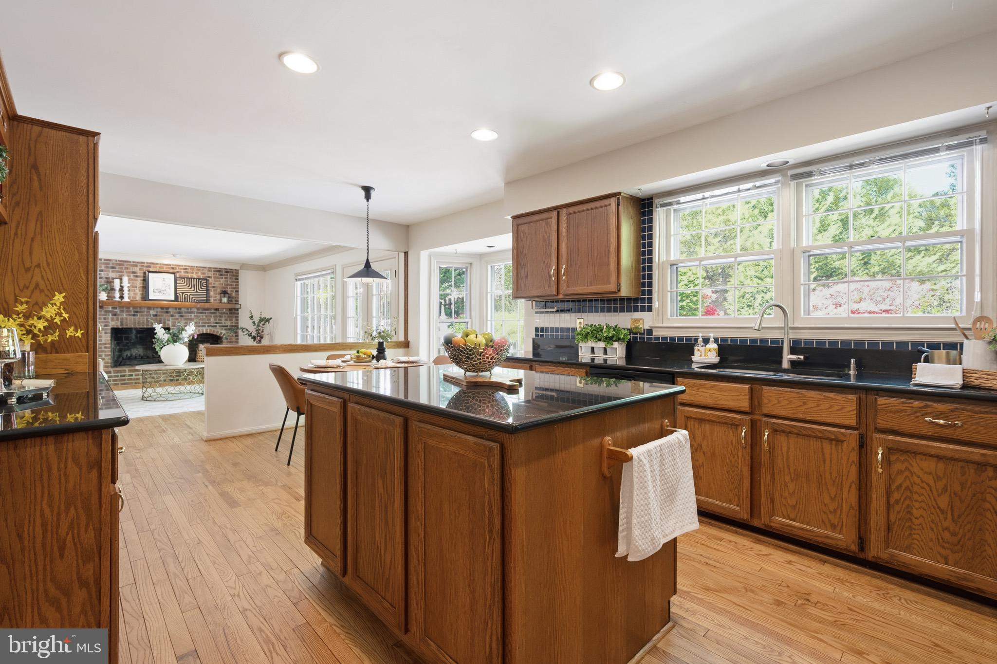 HUNTER VILLAGE - Residential