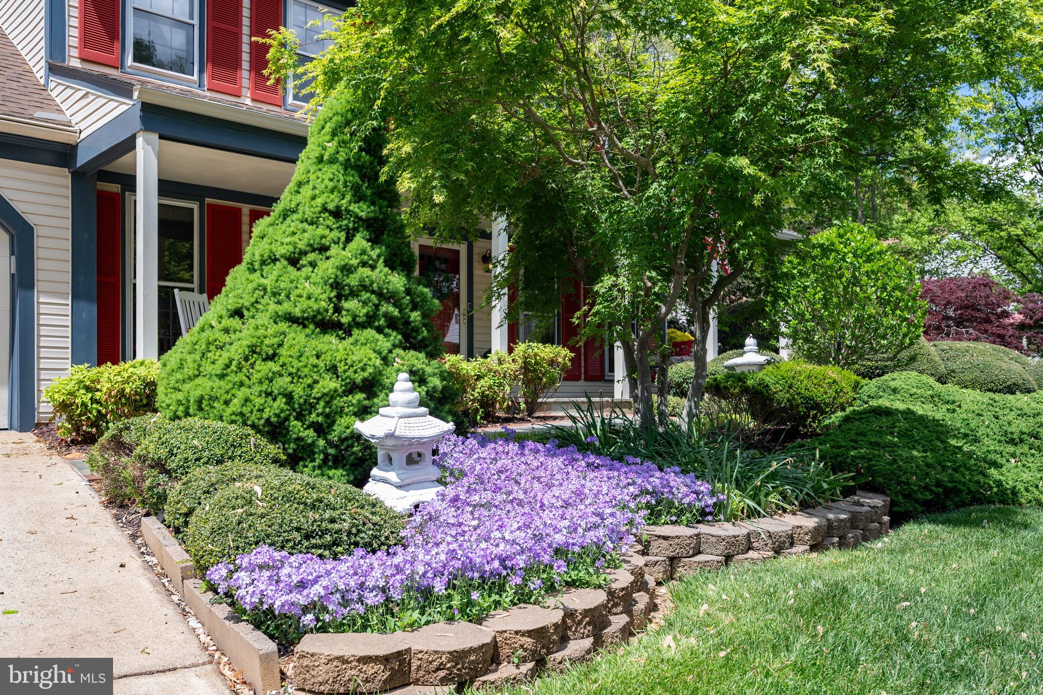 HUNTER VILLAGE - Residential