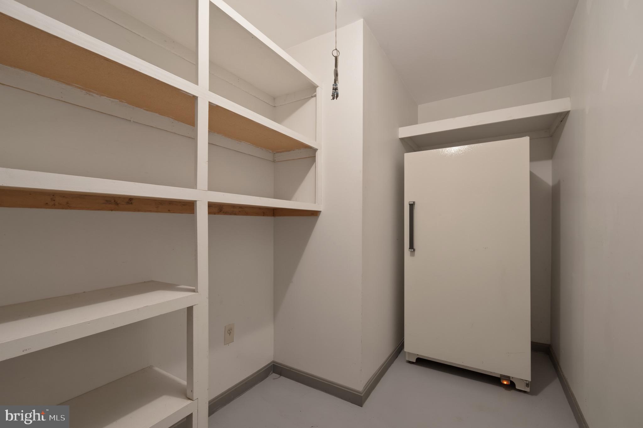 HUNTER VILLAGE - Residential