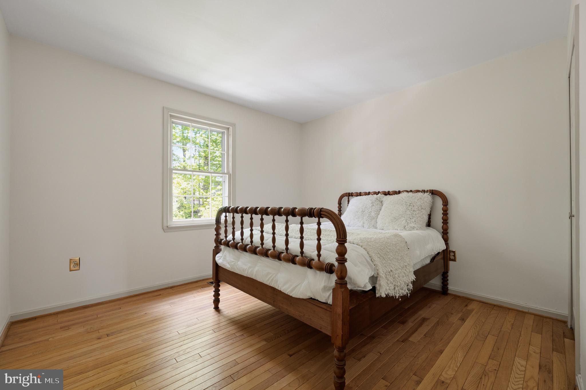 HUNTER VILLAGE - Residential