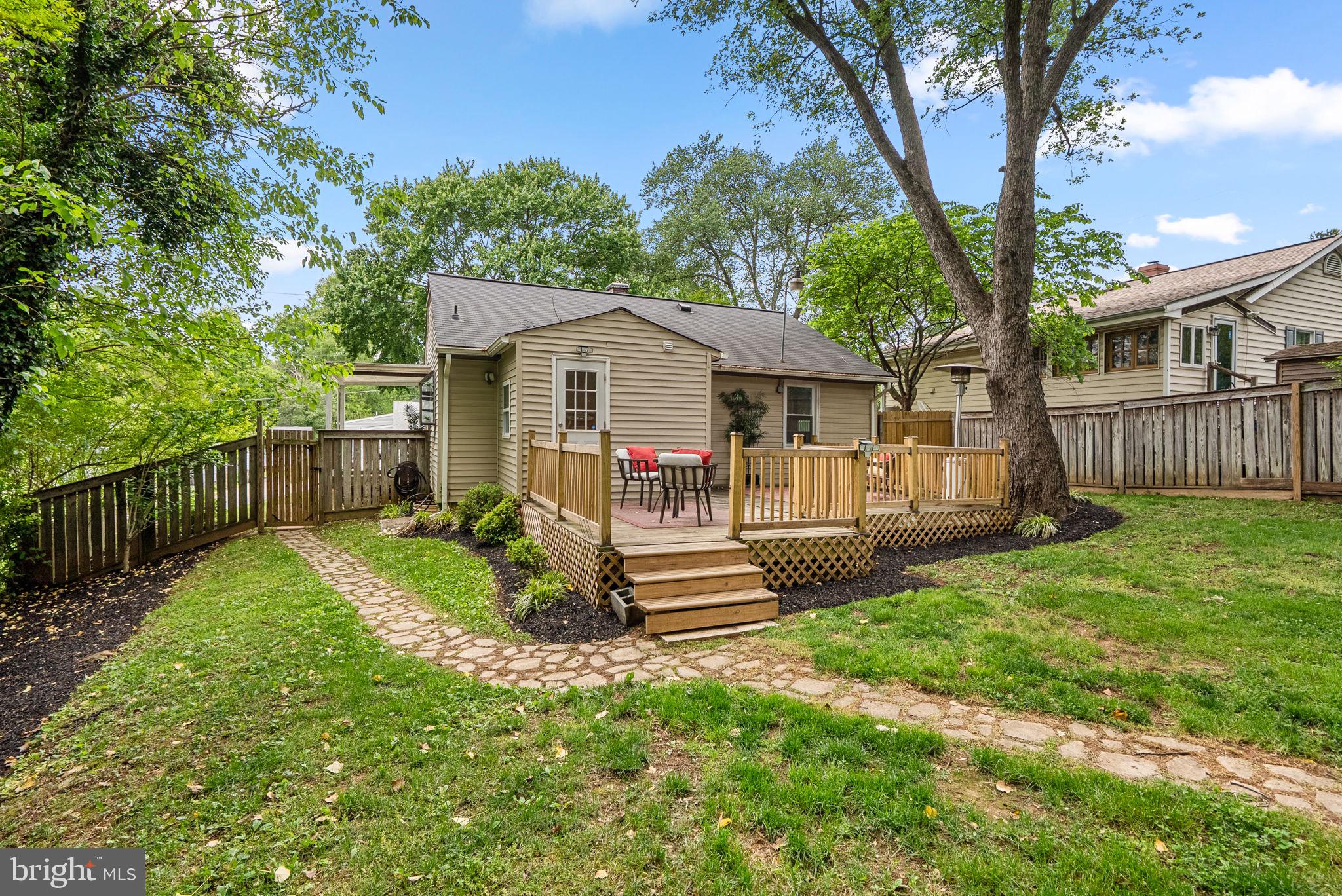 ROCKCREST - Residential