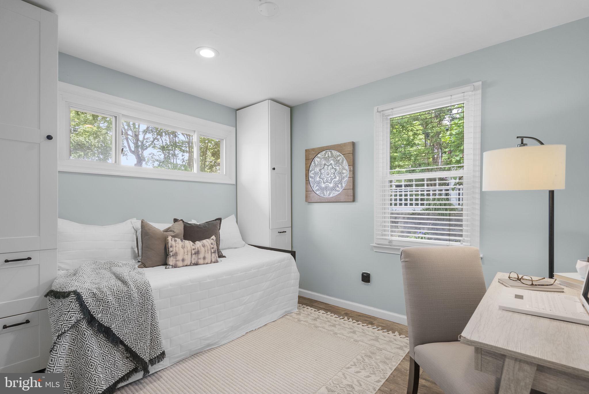 ROCKCREST - Residential