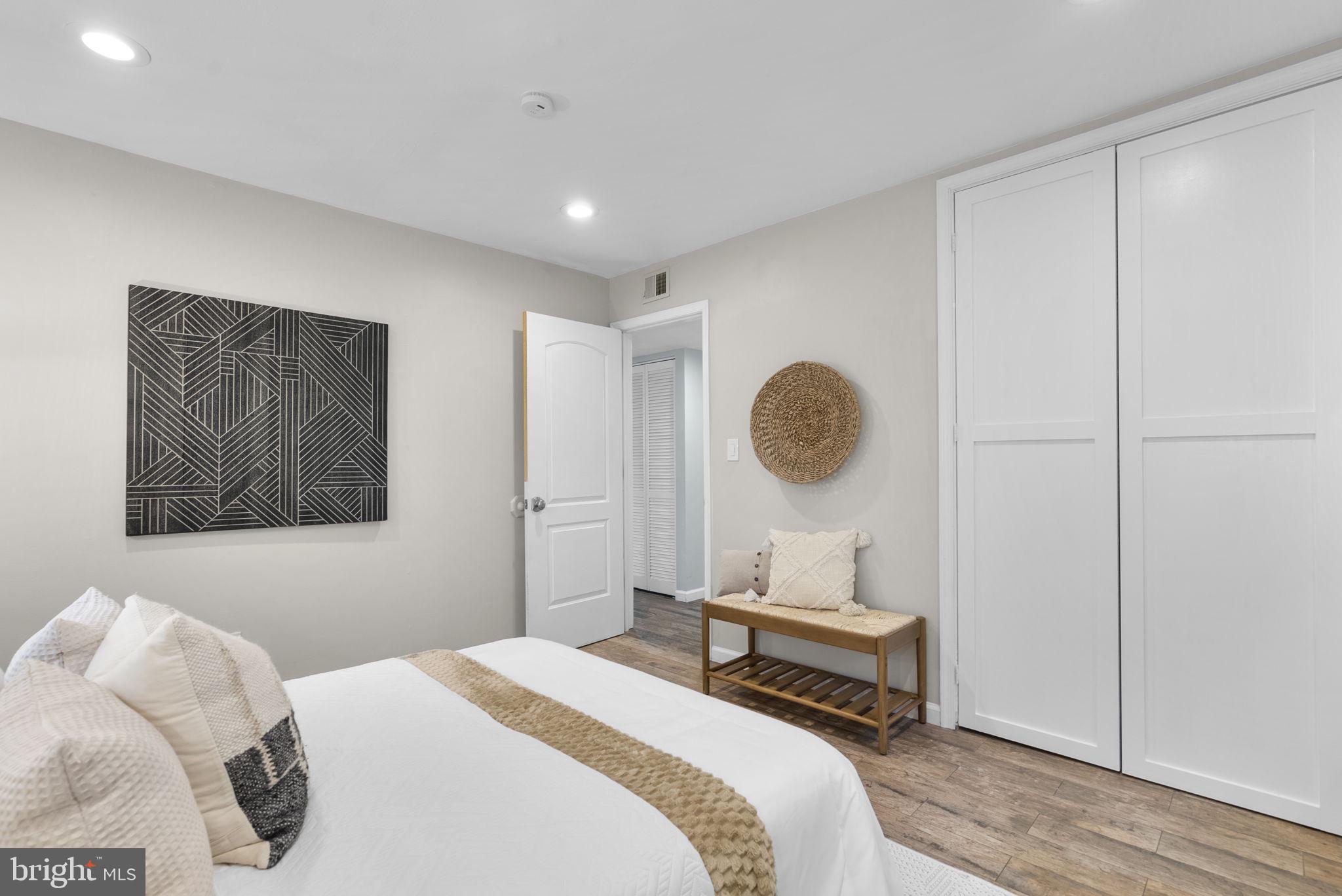 ROCKCREST - Residential