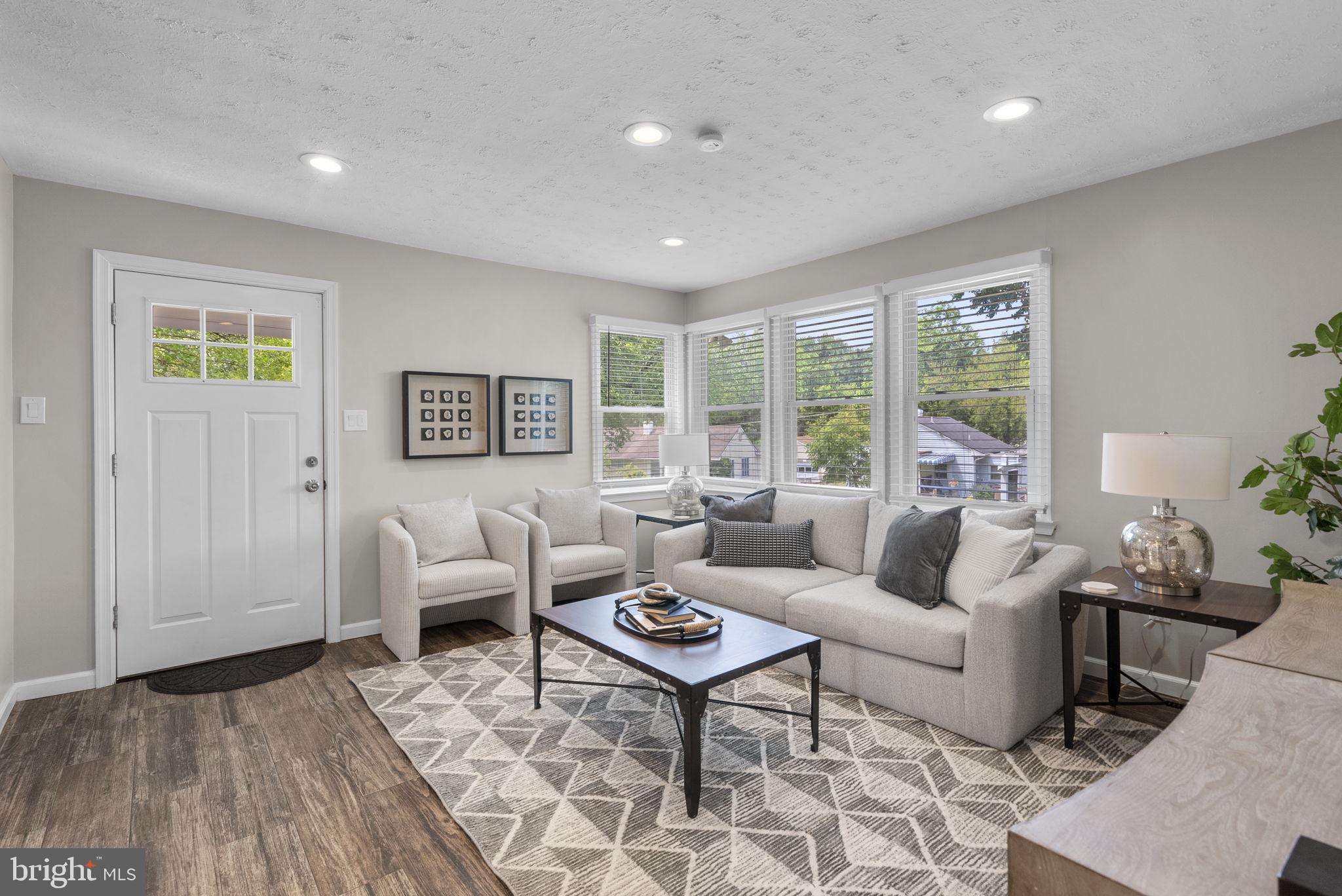ROCKCREST - Residential