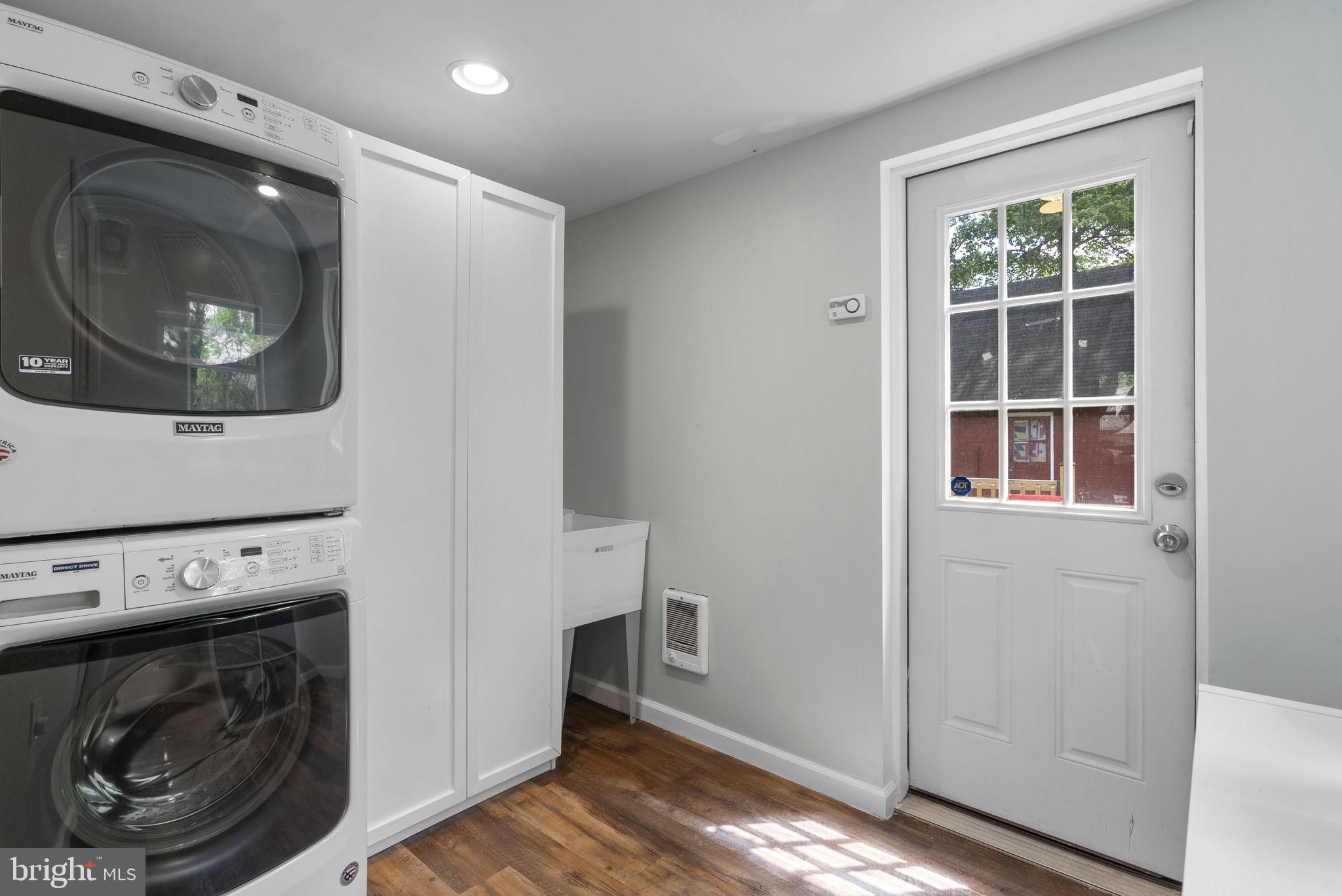 ROCKCREST - Residential