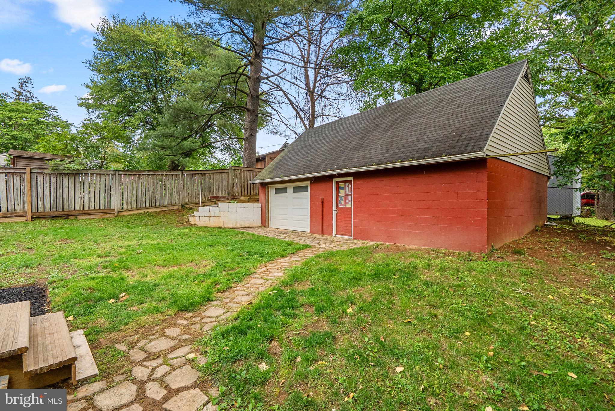 ROCKCREST - Residential