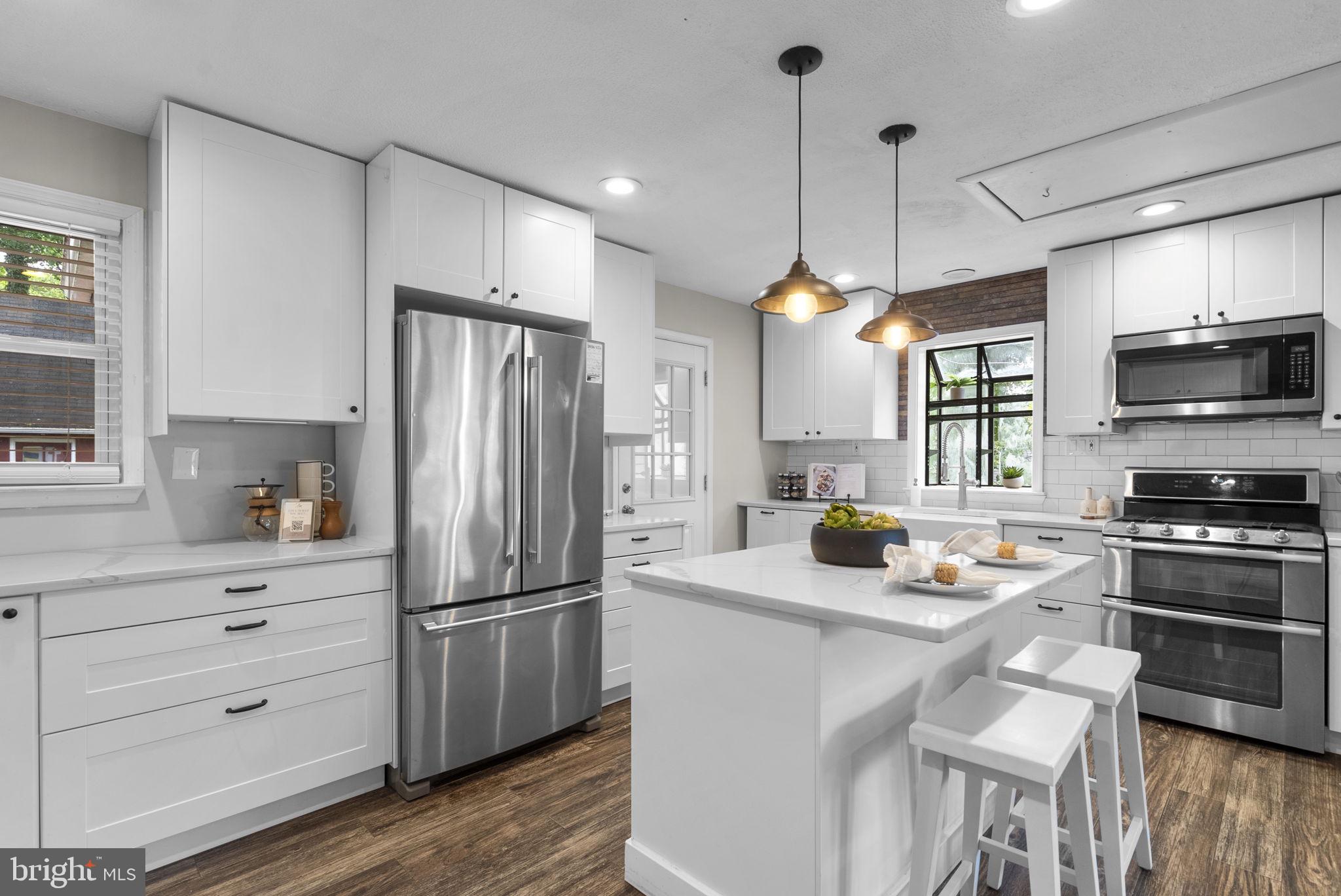 ROCKCREST - Residential