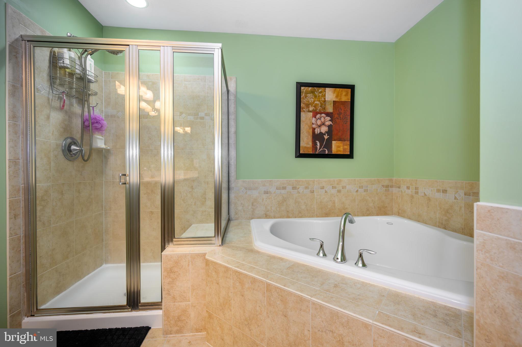 LAKELANDS AT EASTON - Residential