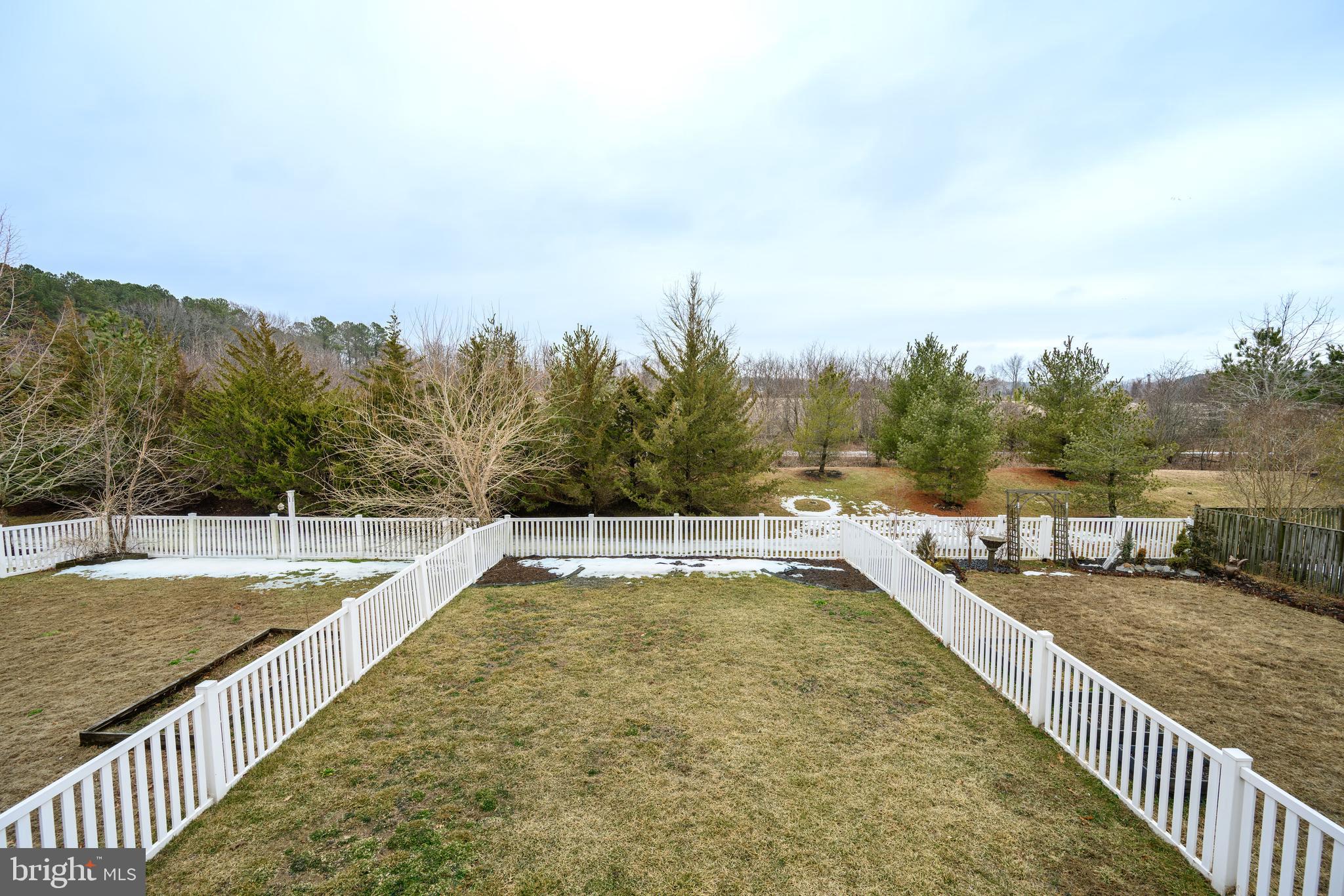 LAKELANDS AT EASTON - Residential