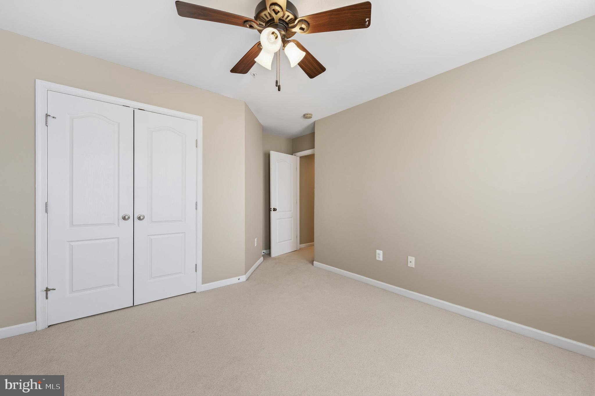 LAKELANDS AT EASTON - Residential