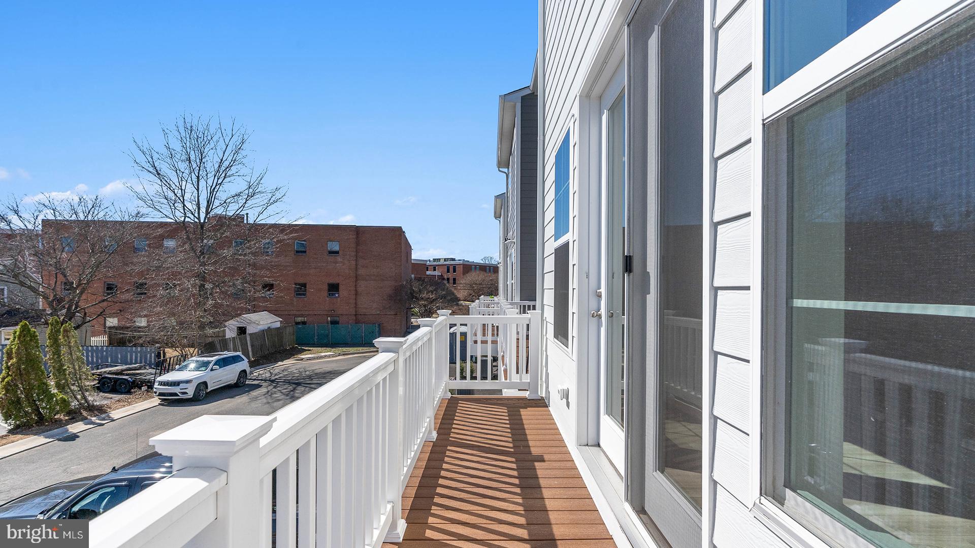 MARY'S LANDING - Residential