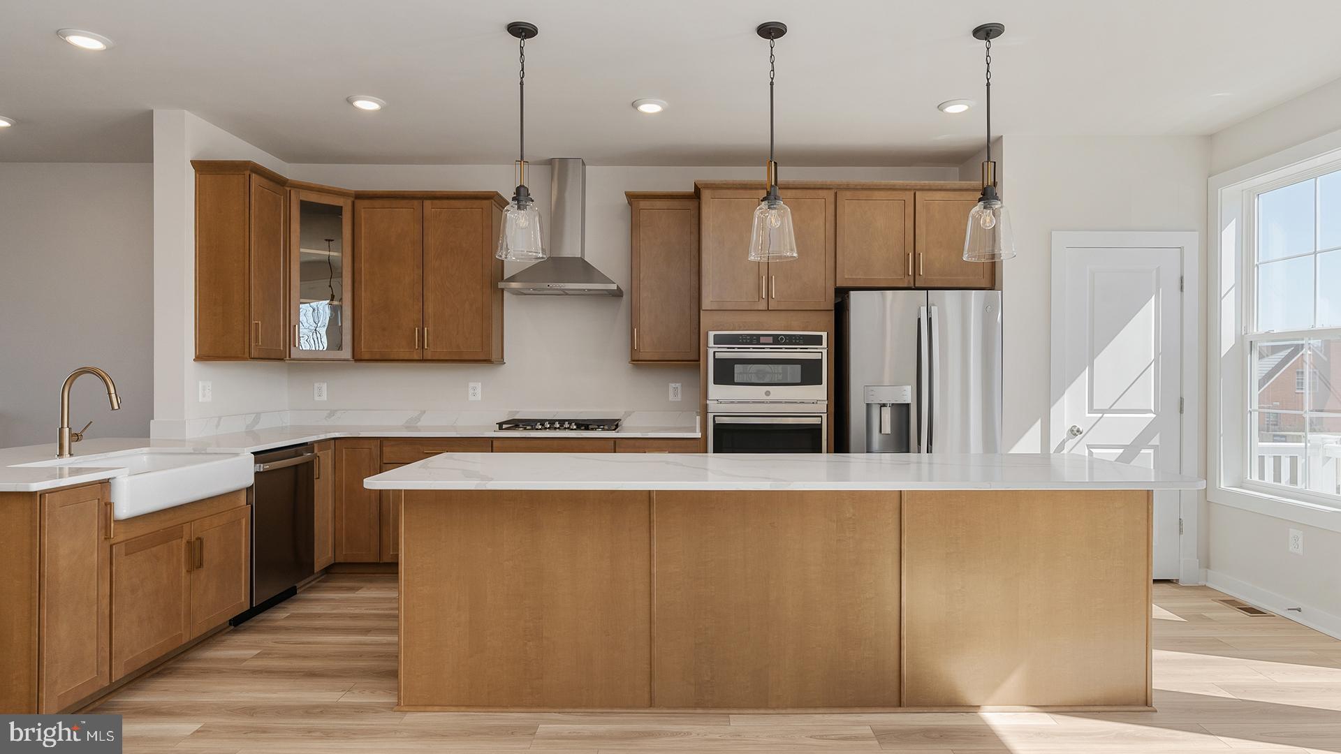 MARY'S LANDING - Residential