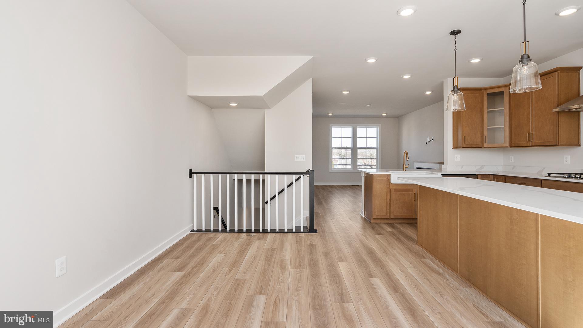 MARY'S LANDING - Residential