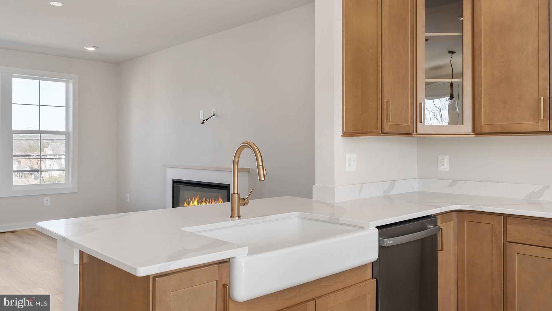 MARY'S LANDING - Residential