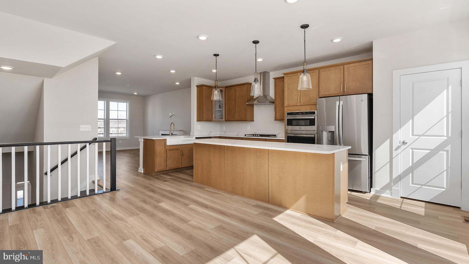 MARY'S LANDING - Residential