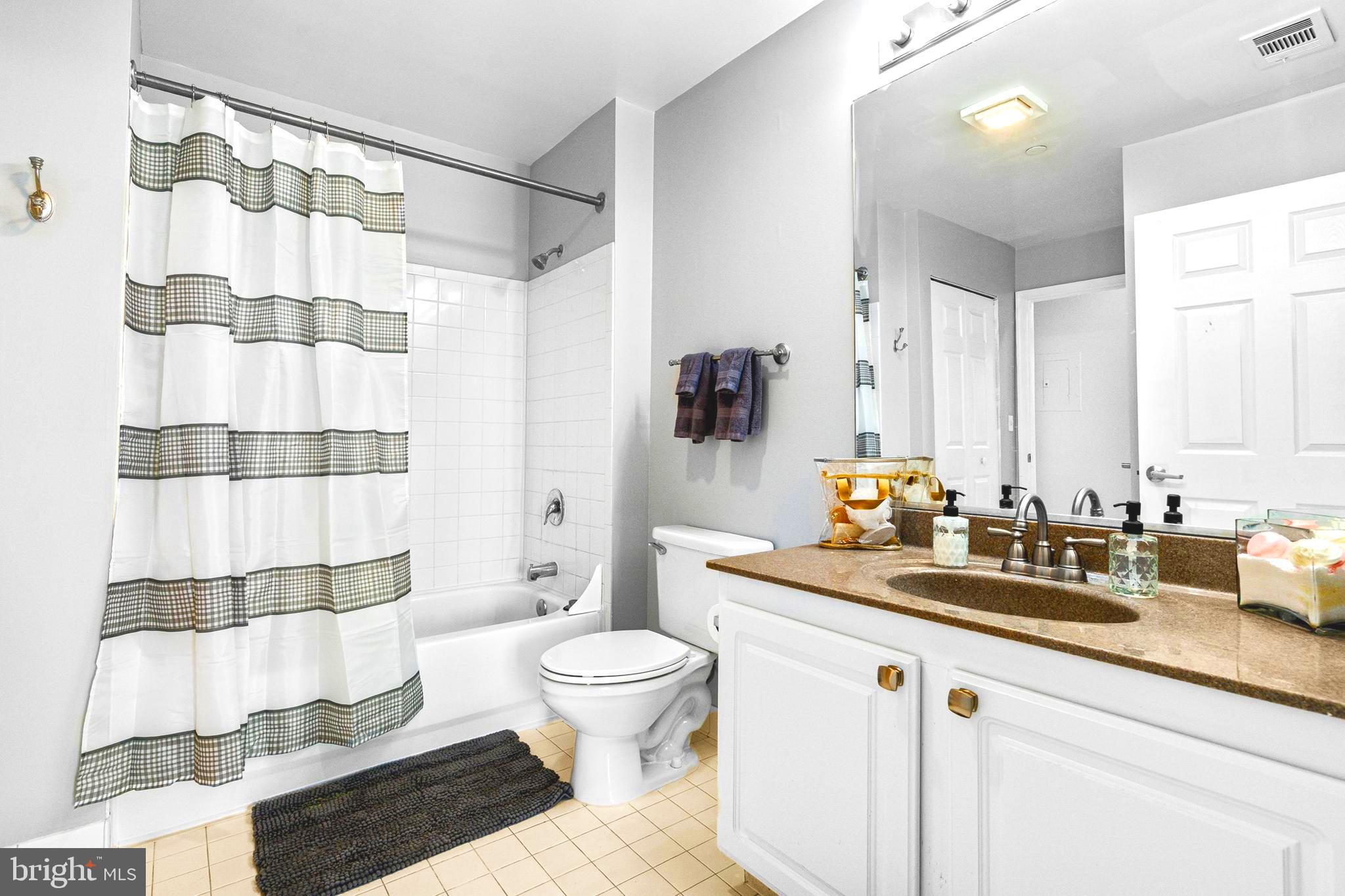 PIERSIDE AT HARBORVIEW - Residential